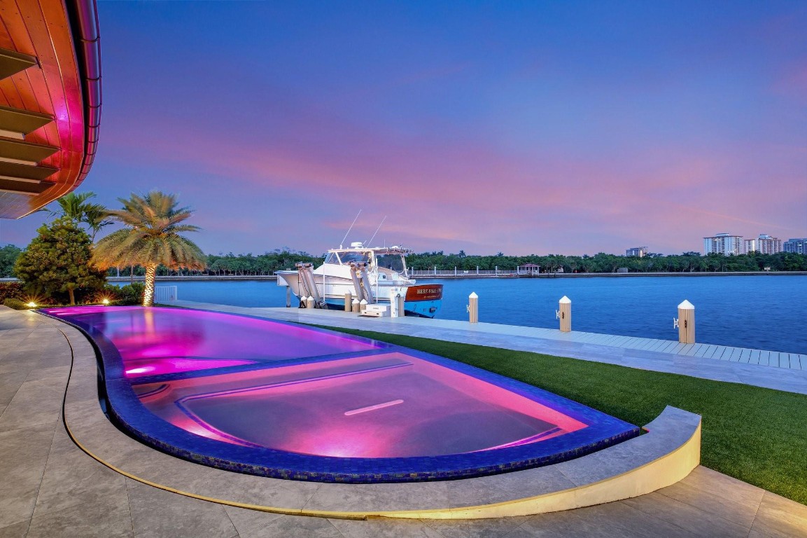 BEACH WAY HEIGHTS UNIT - Residential