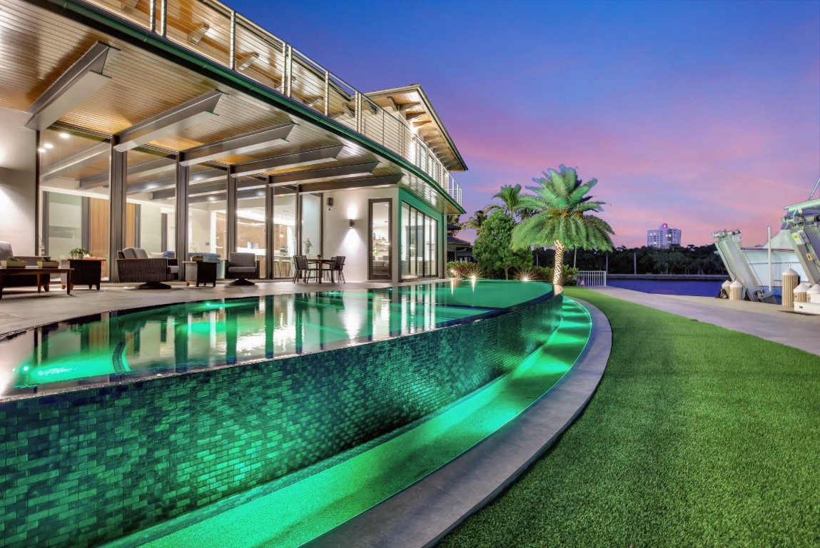 BEACH WAY HEIGHTS UNIT - Residential