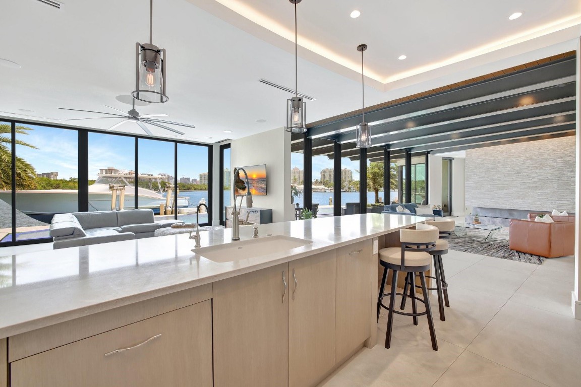 BEACH WAY HEIGHTS UNIT - Residential
