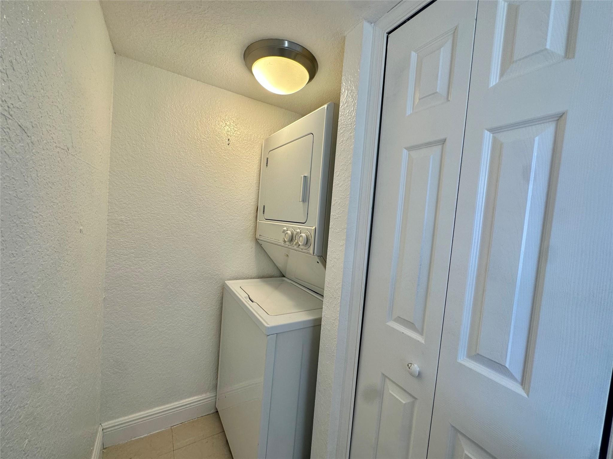 CAPRI COURTS CONDO - Residential Lease