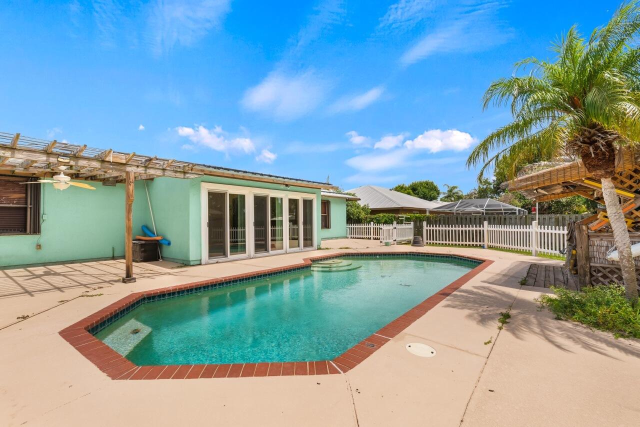 CORONA DEL RIO - Residential