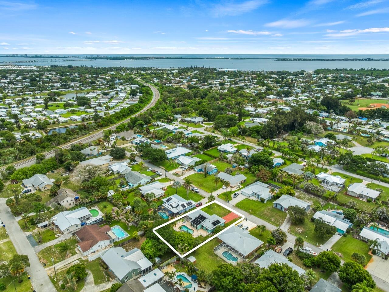 CORONA DEL RIO - Residential