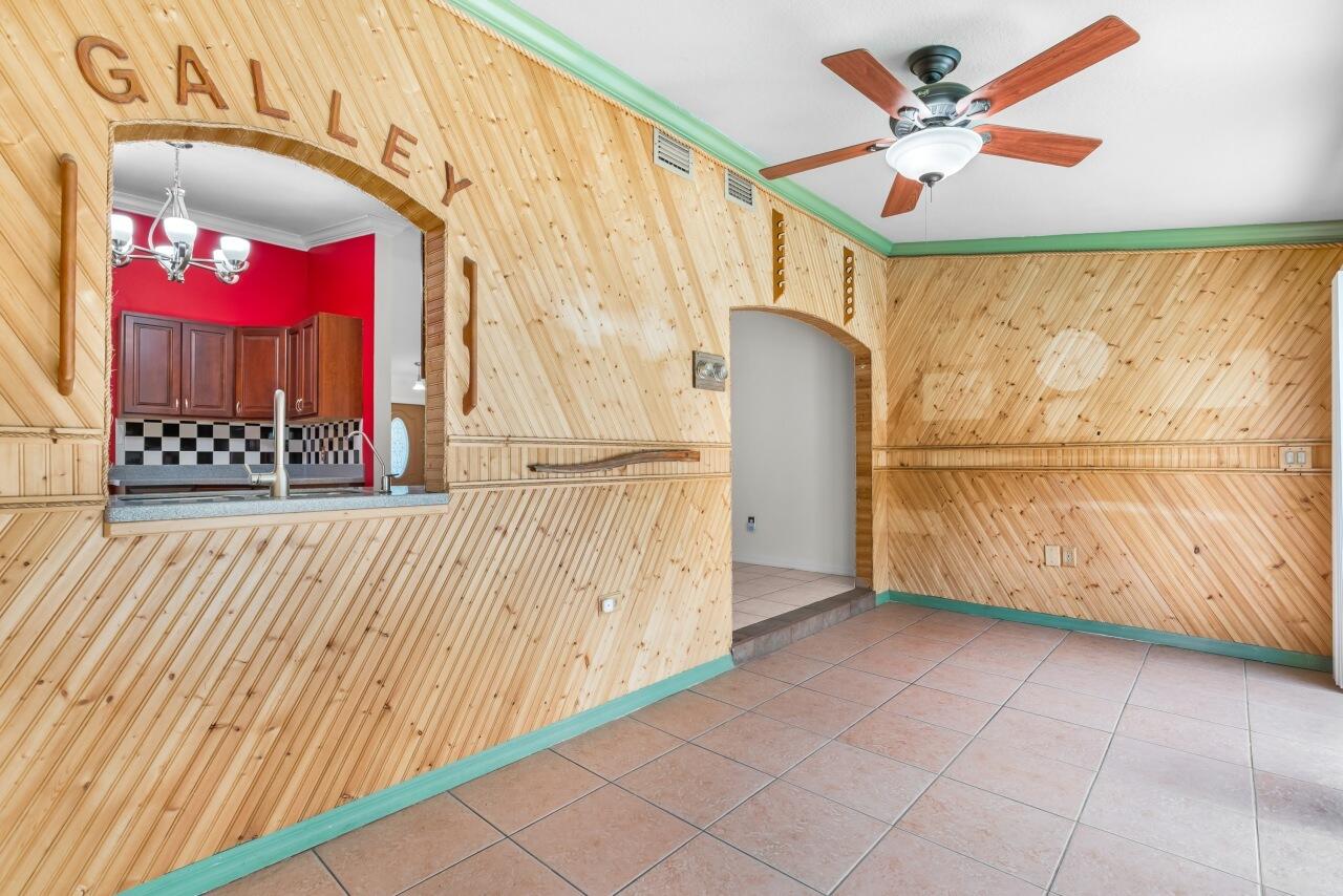 CORONA DEL RIO - Residential