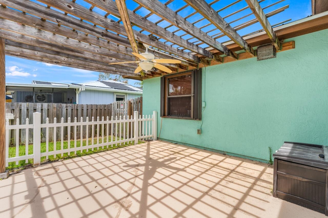 CORONA DEL RIO - Residential
