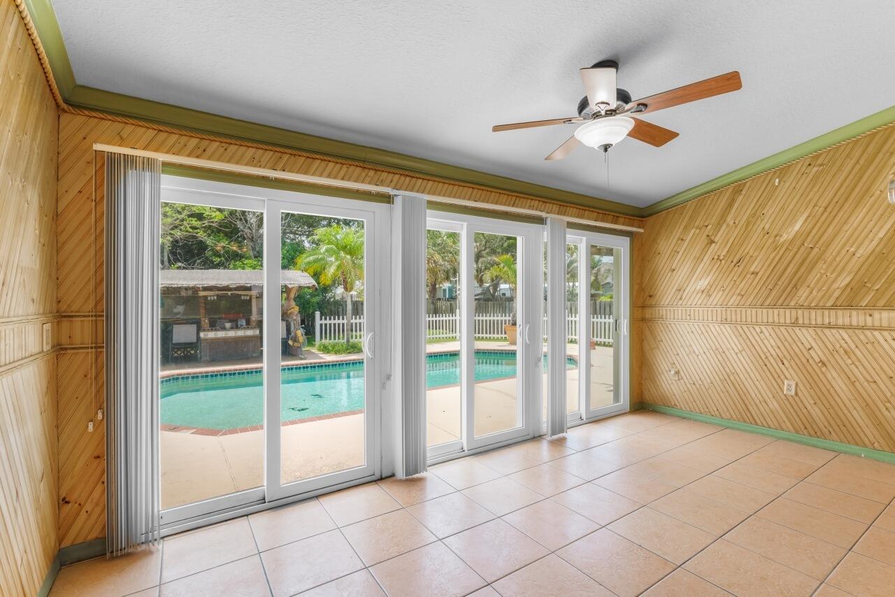 CORONA DEL RIO - Residential
