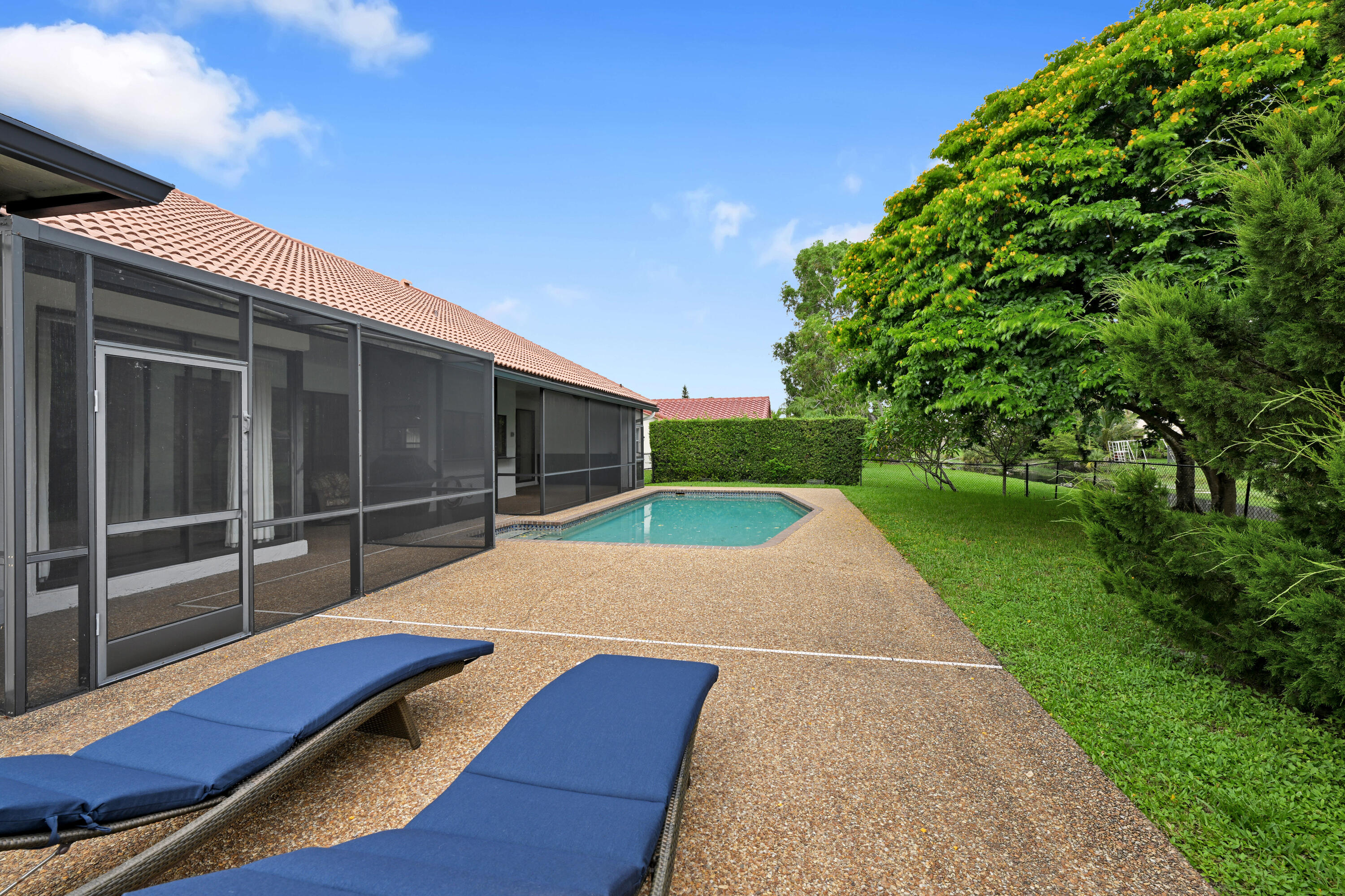 PINE RIDGE - Residential