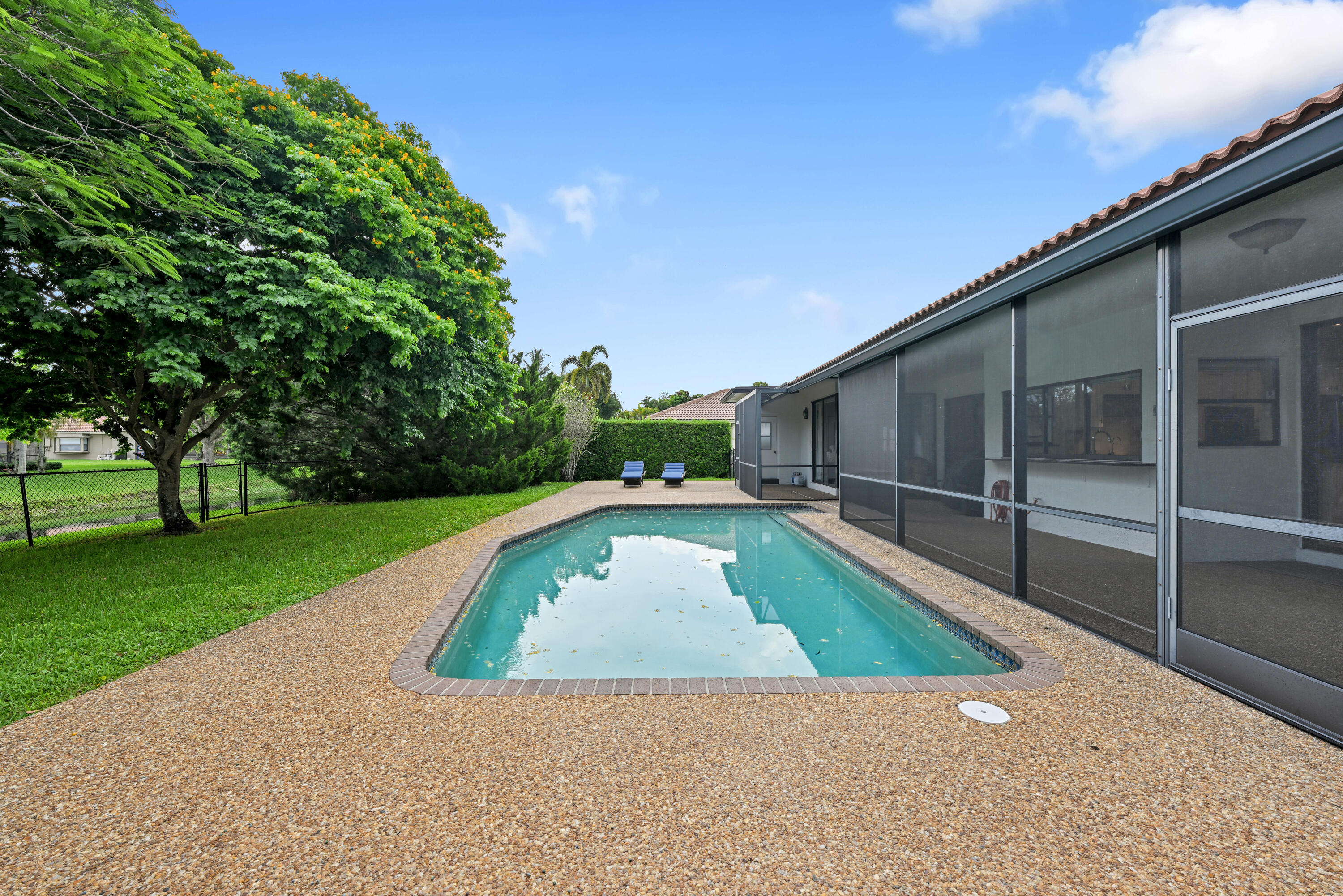 PINE RIDGE - Residential