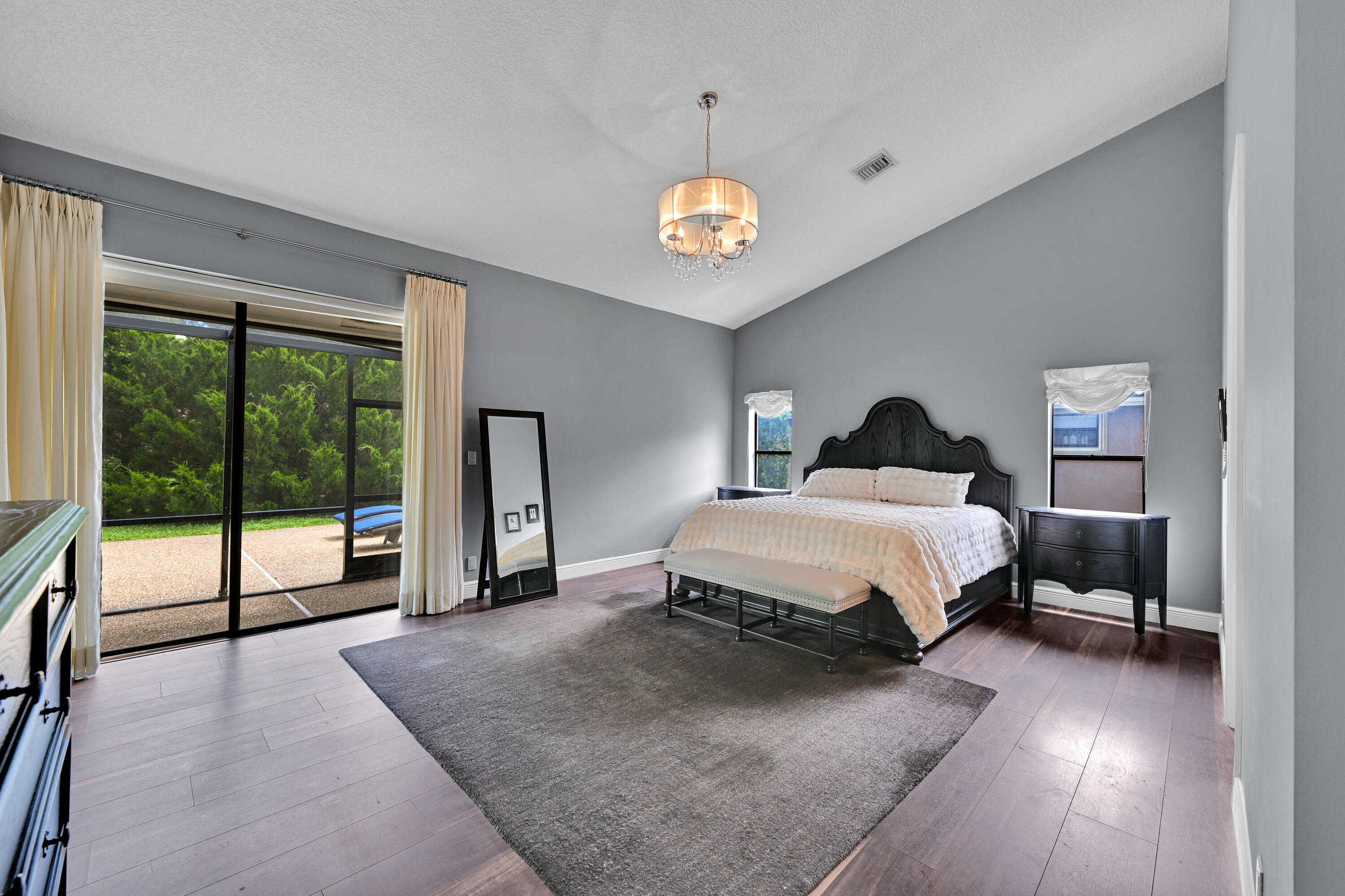 PINE RIDGE - Residential