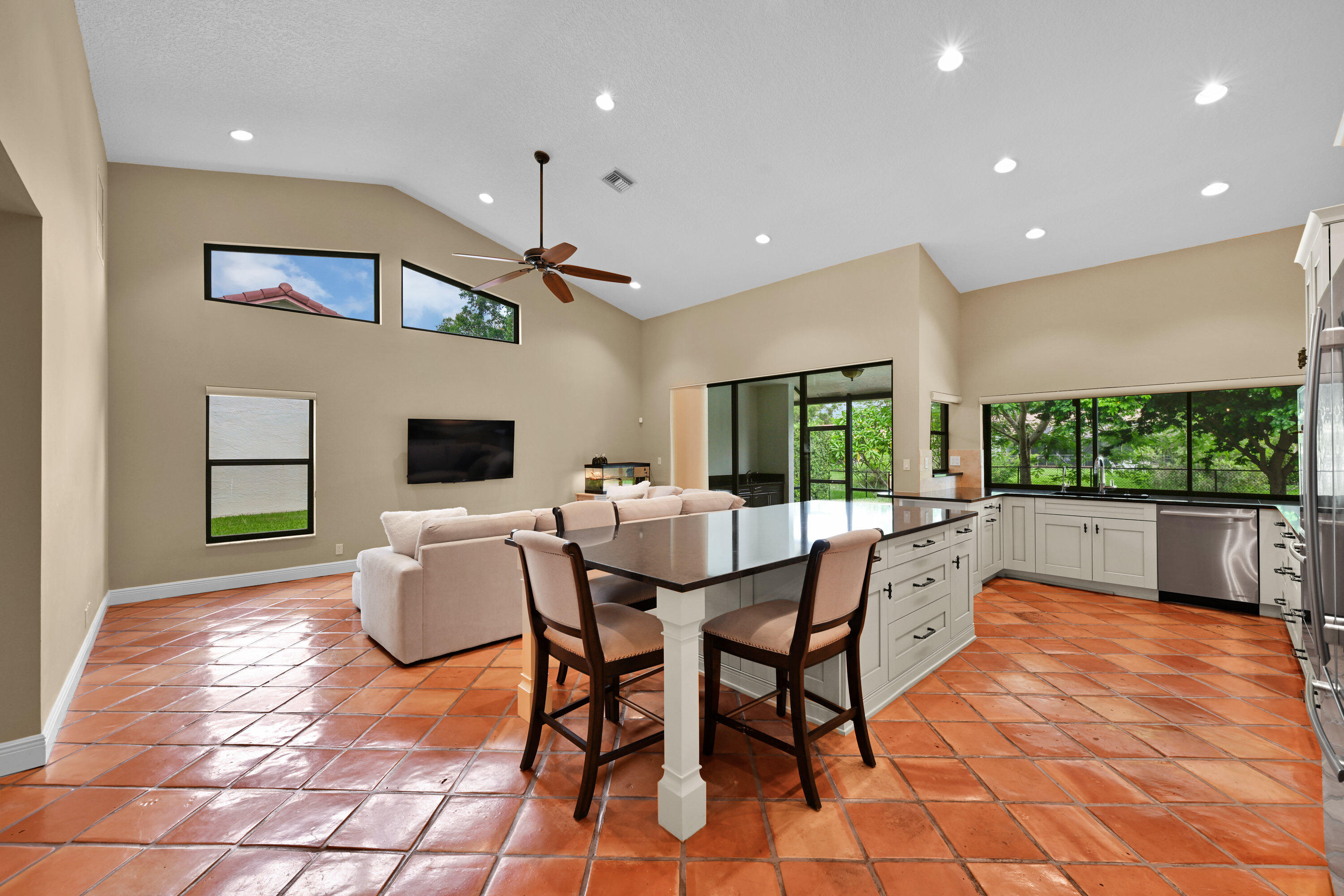 PINE RIDGE - Residential