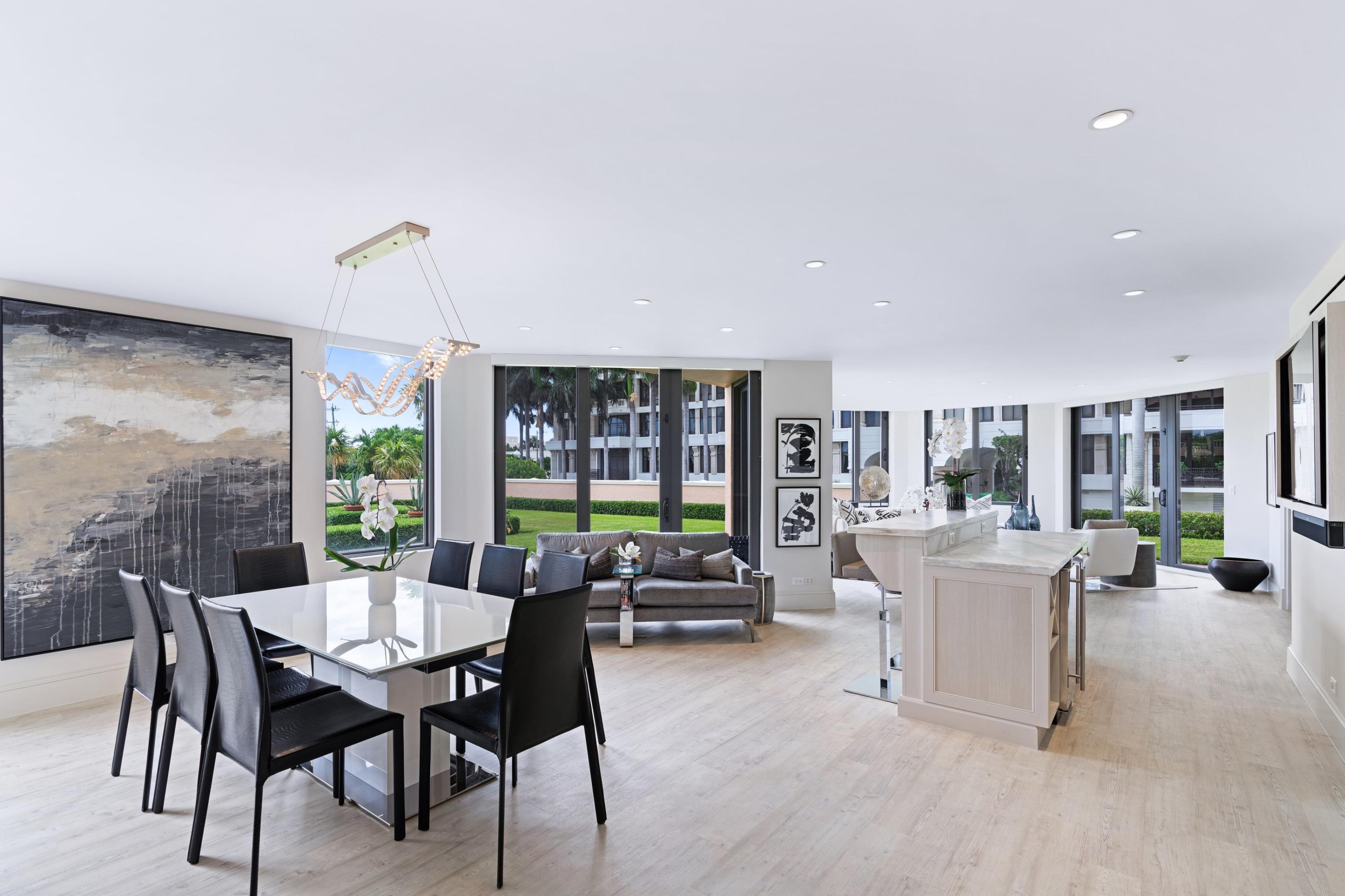 Move in ready, in-town & waterfront three bedroom residence! Price includes a cabana and access to two parking spaces. Gorgeous garden views from every room. This apartment has been totally renovated and is ready for immediate occupancy.