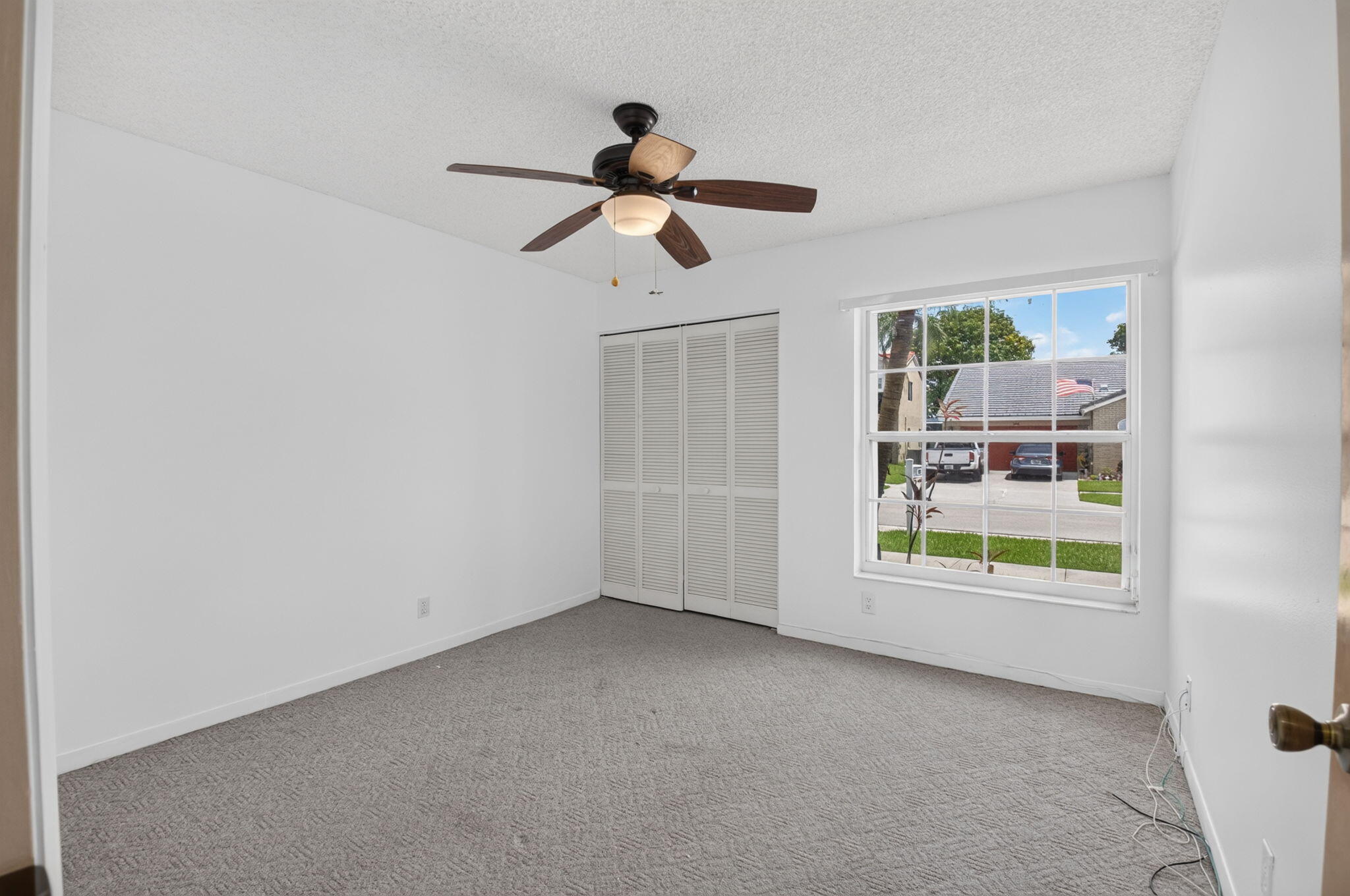 BOCA SPRINGS - Residential
