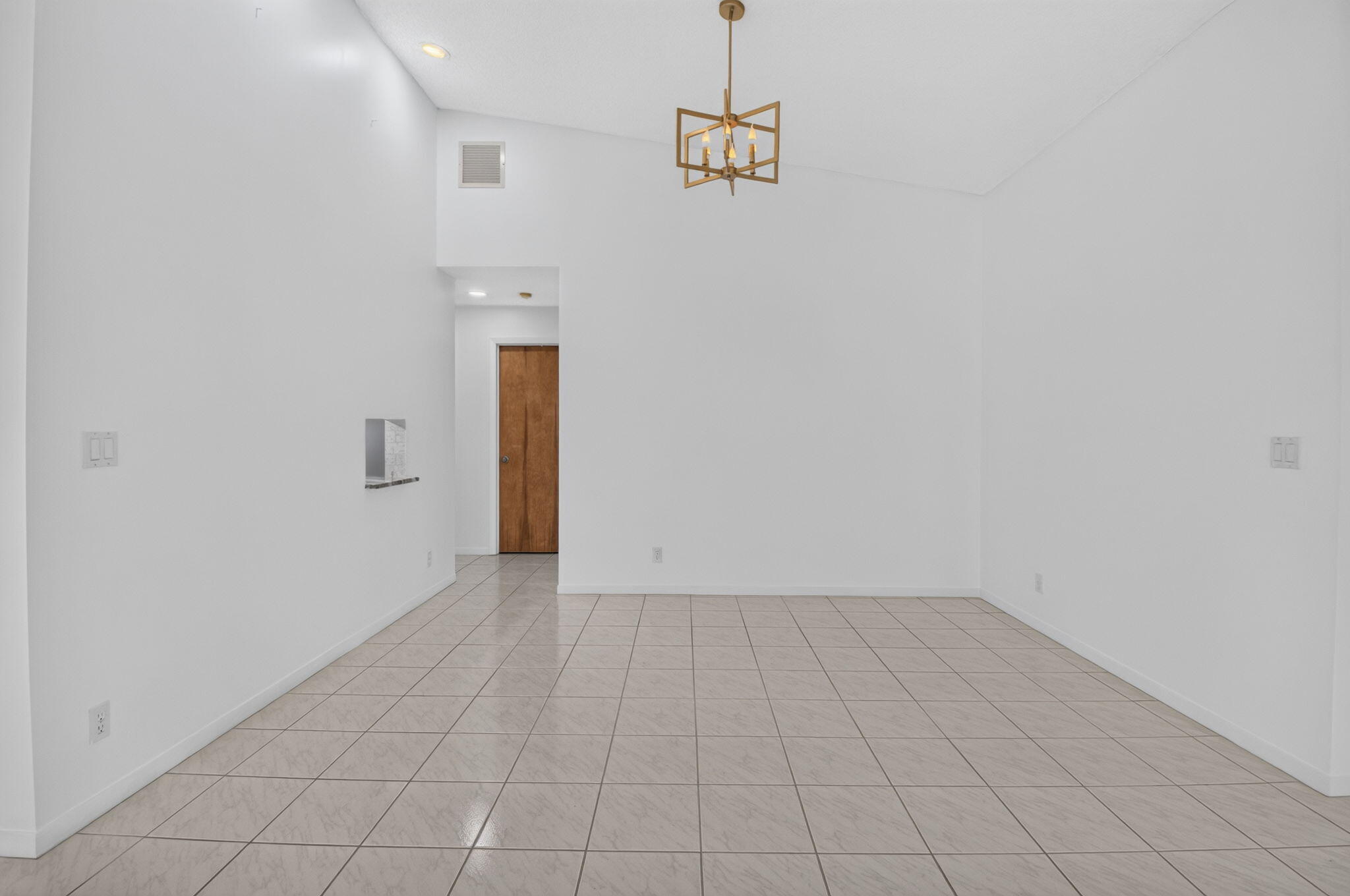 BOCA SPRINGS - Residential