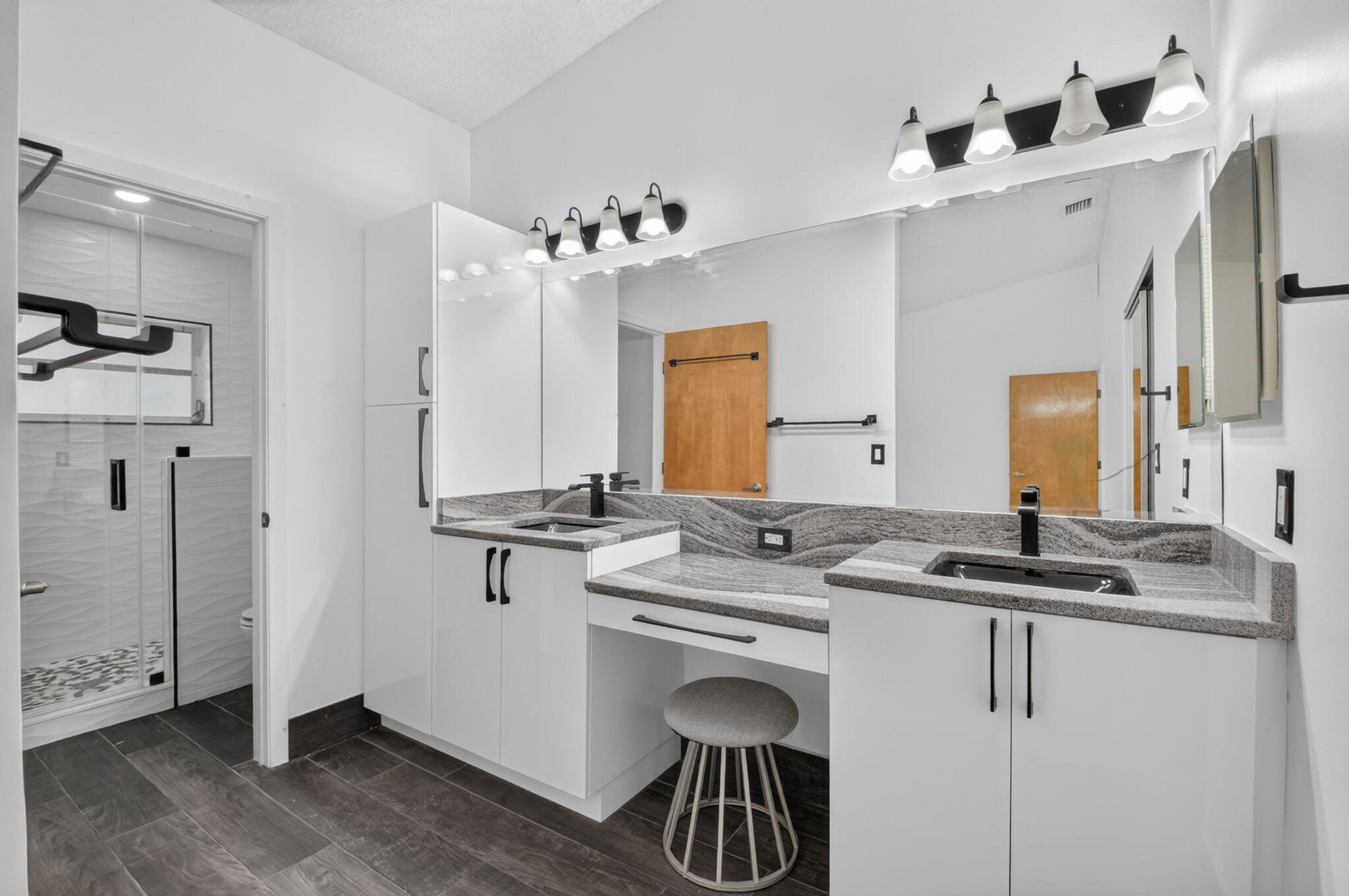BOCA SPRINGS - Residential