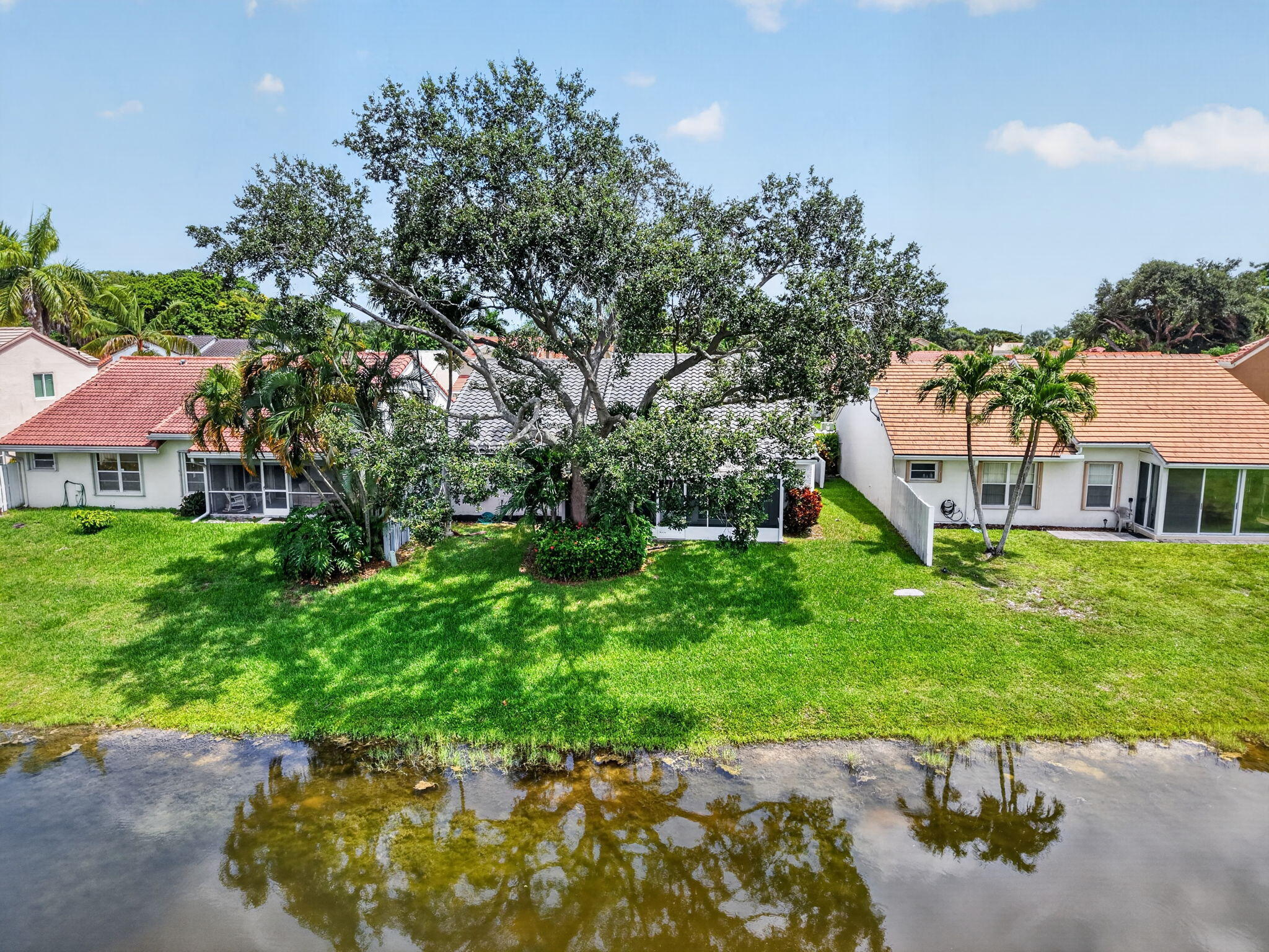 BOCA SPRINGS - Residential