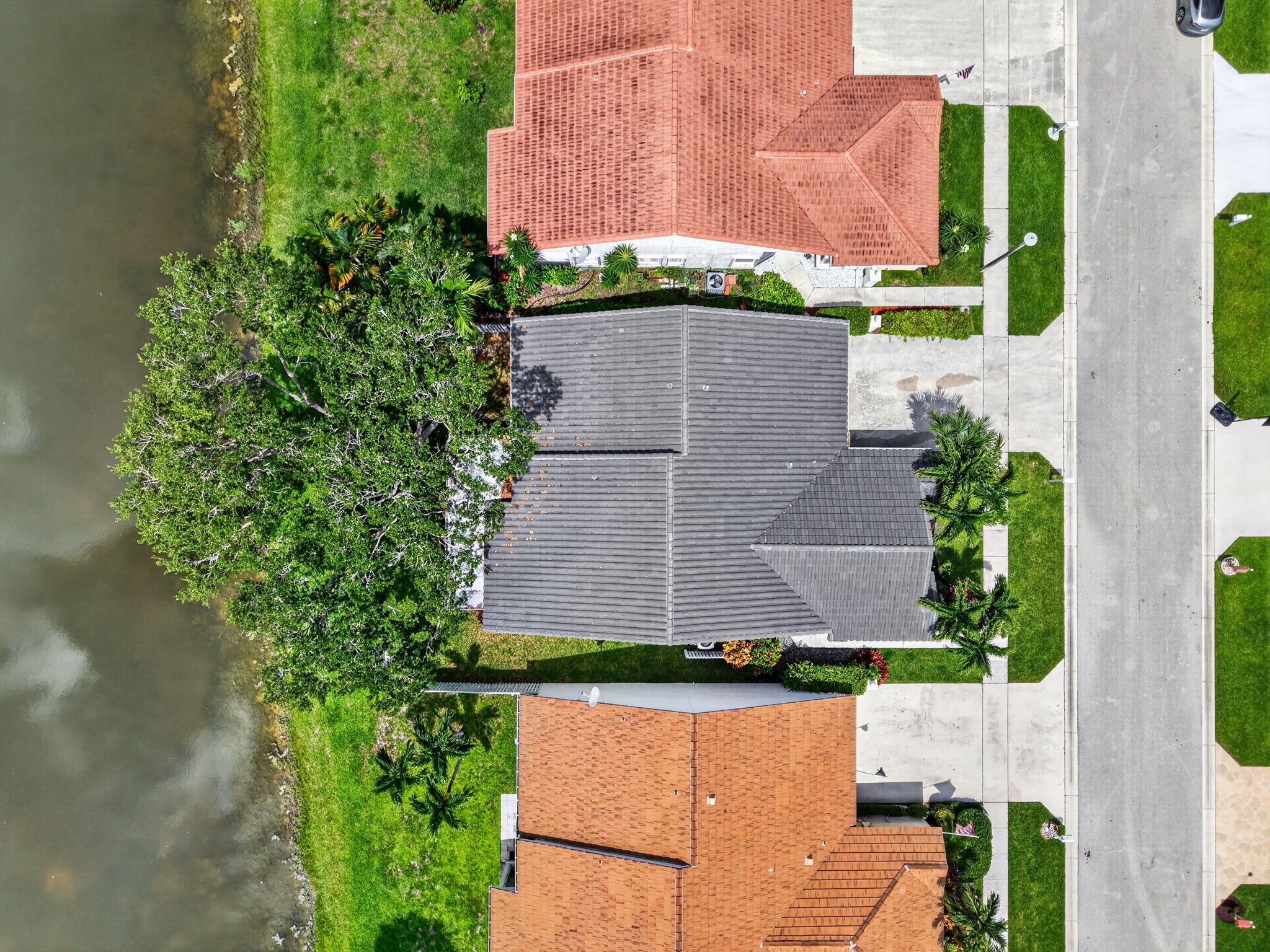 BOCA SPRINGS - Residential