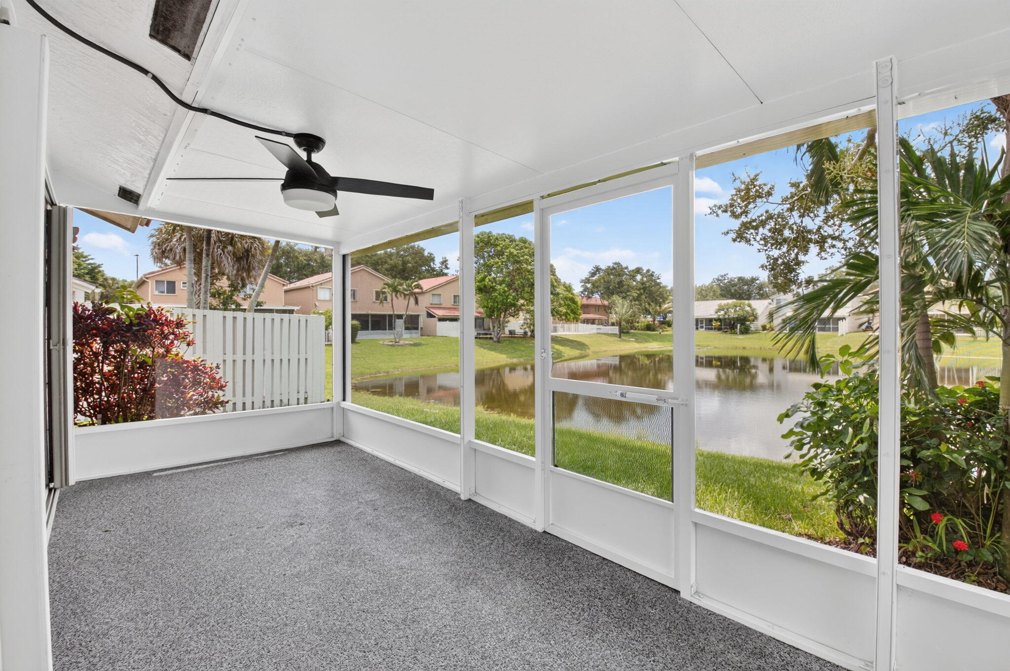 BOCA SPRINGS - Residential