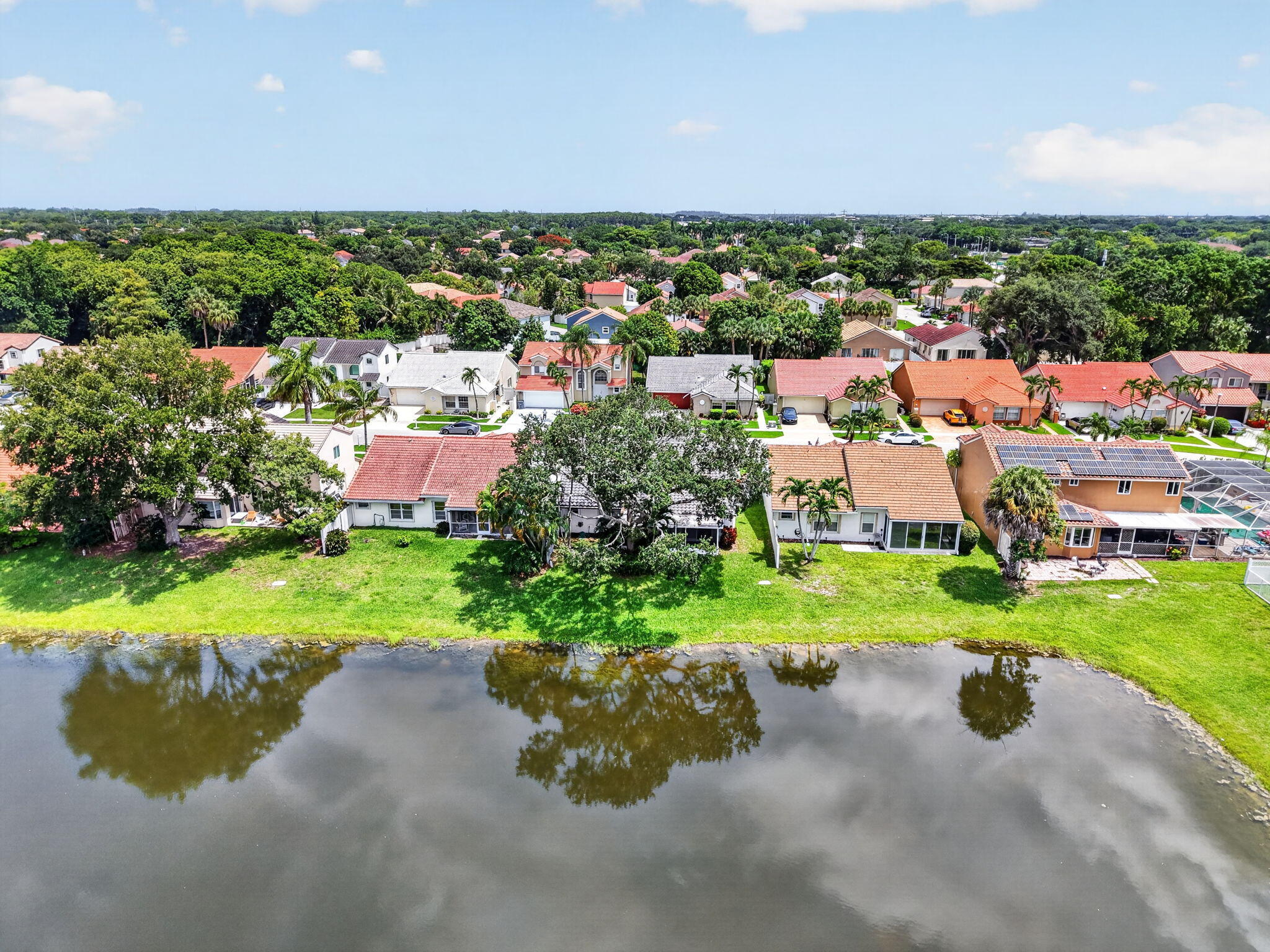BOCA SPRINGS - Residential
