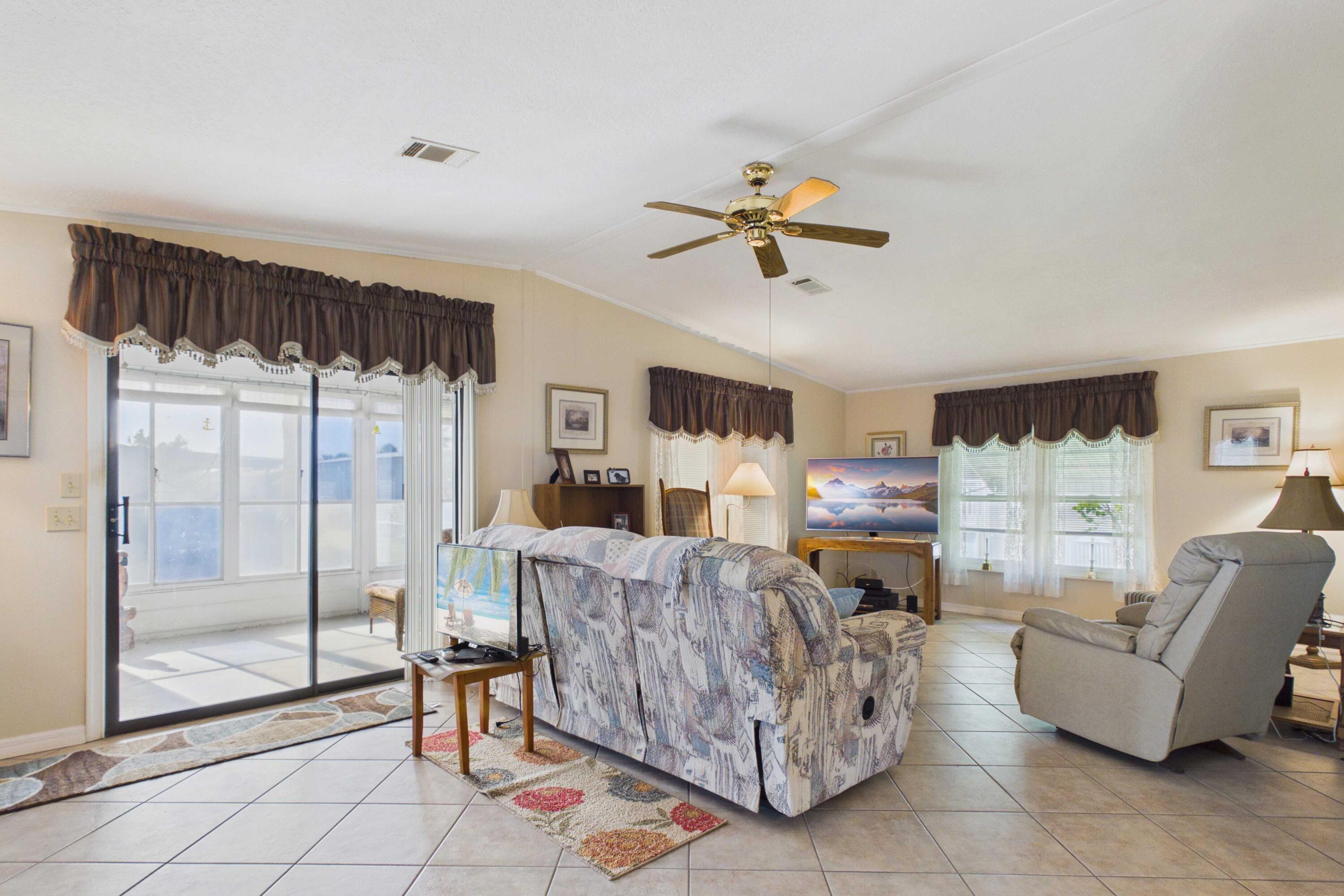 JAMAICA BAY MOBILE HOME CO OP - Residential