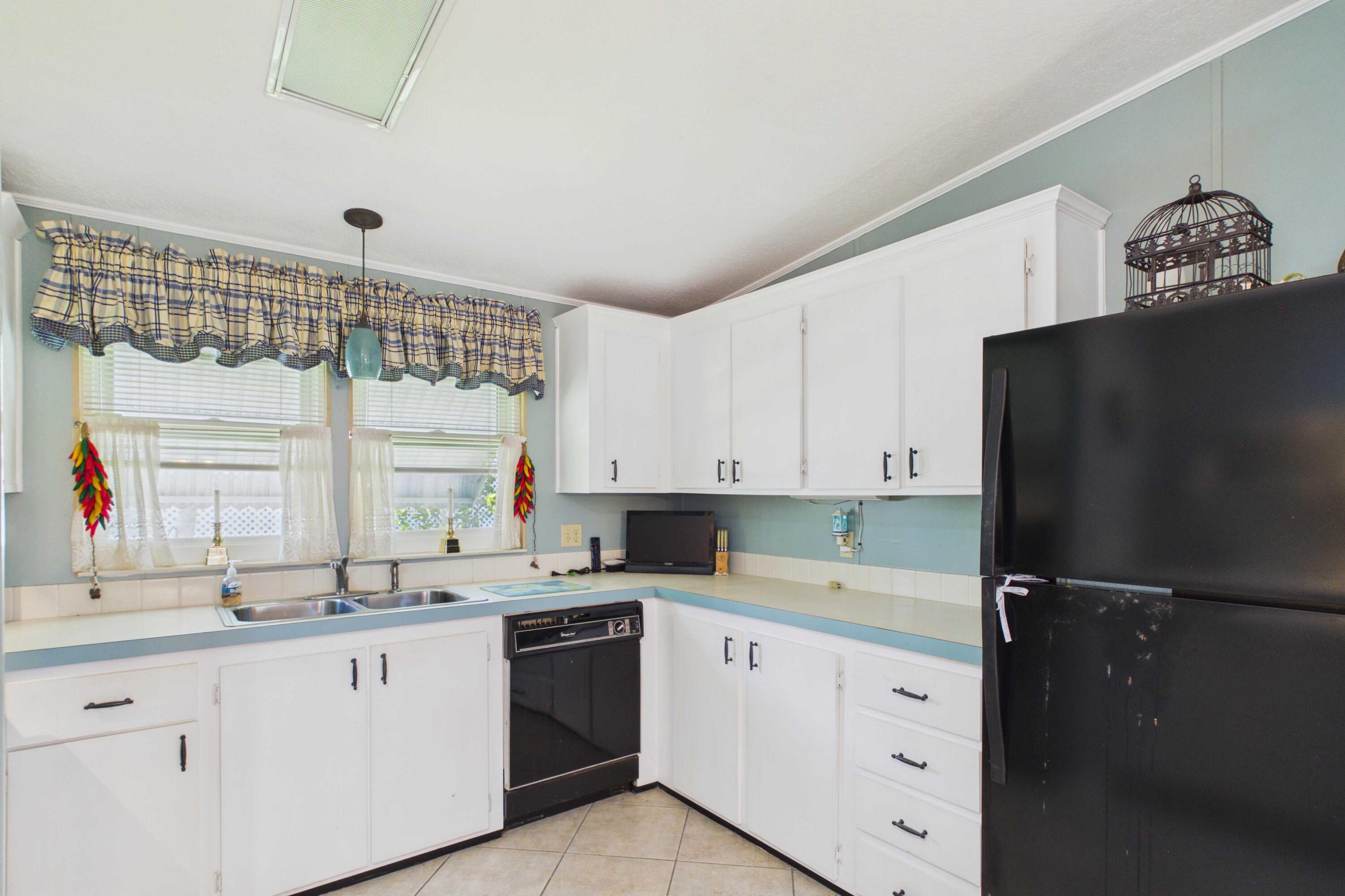 JAMAICA BAY MOBILE HOME CO OP - Residential