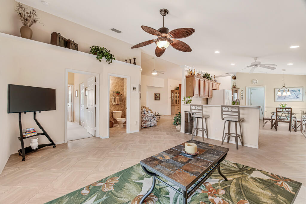 VENETIAN ISLES - Residential