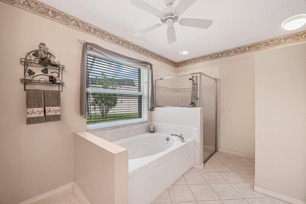 VENETIAN ISLES - Residential