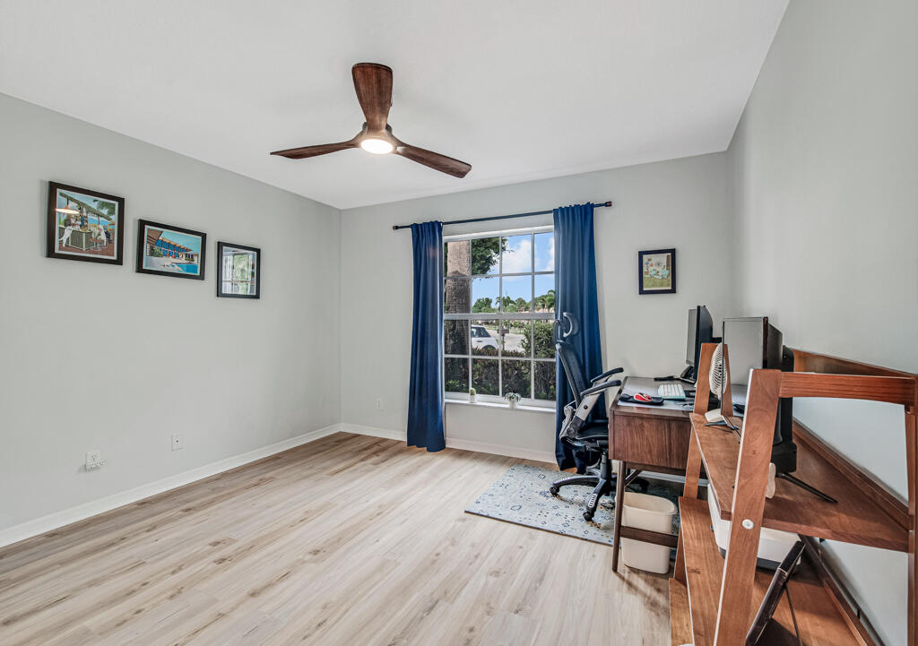 VENETIAN ISLES - Residential