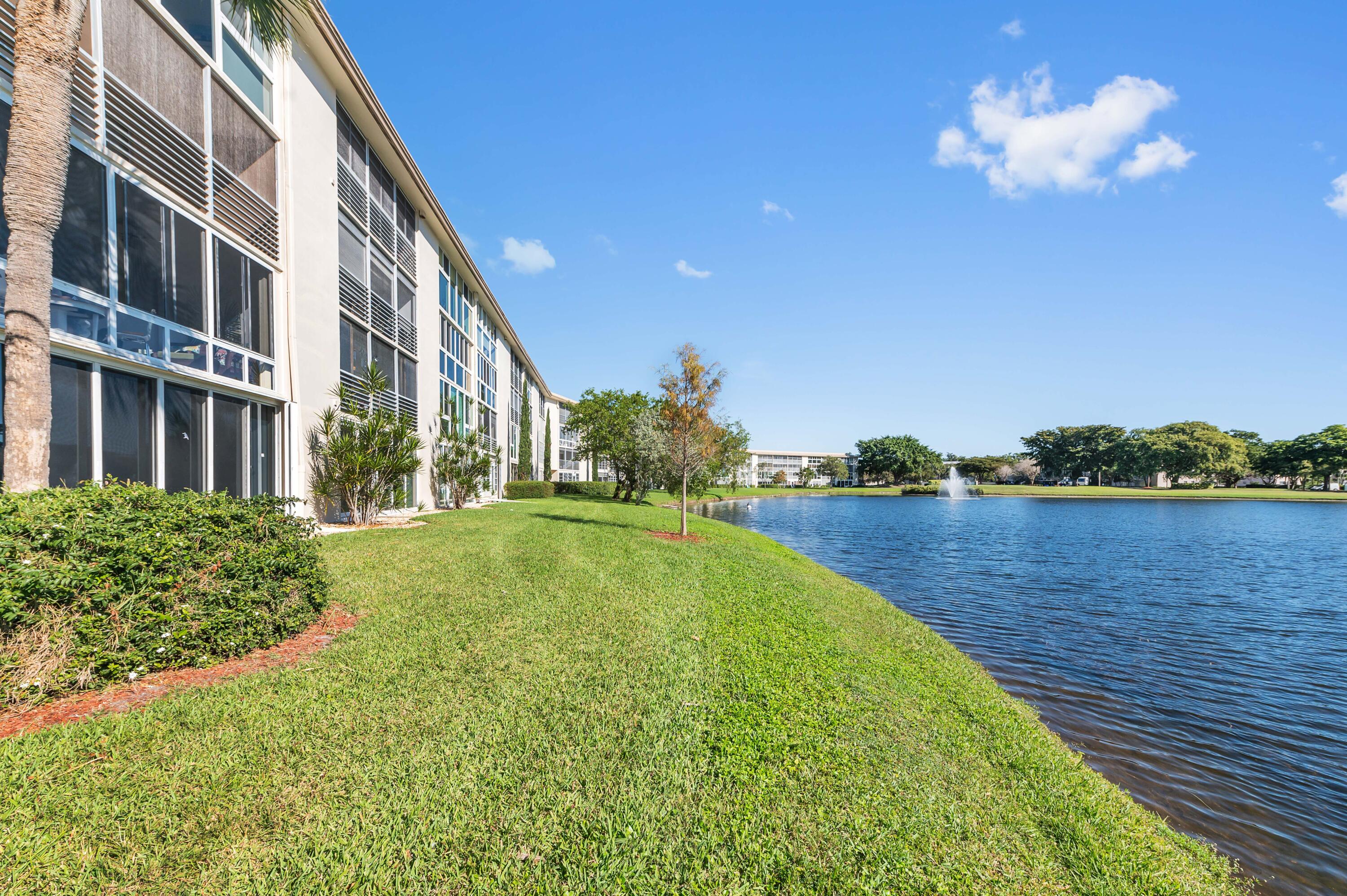 WYNMOOR VILLAGE - Residential