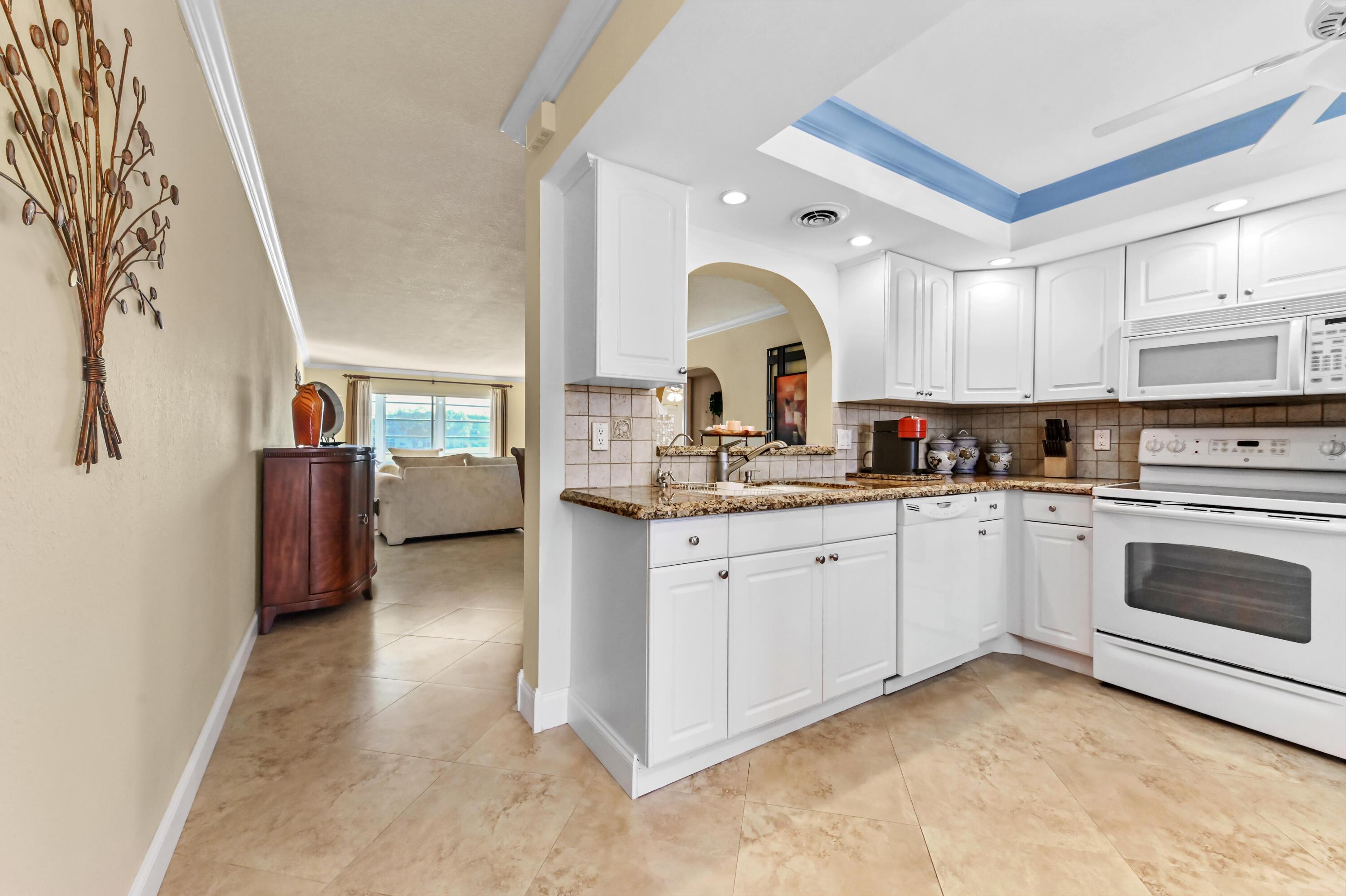 WYNMOOR VILLAGE - Residential