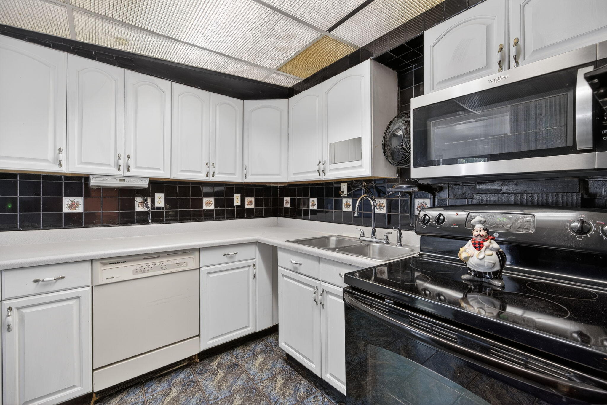 PALM BEACH LAKES SOUTH 2 - Residential