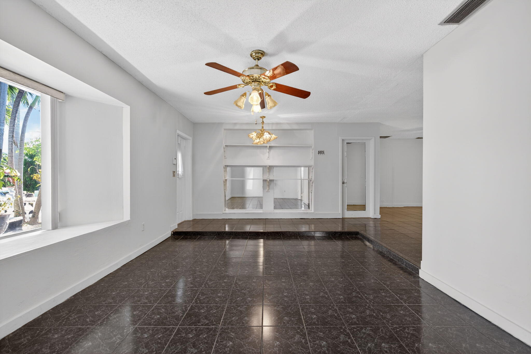 PALM BEACH LAKES SOUTH 2 - Residential