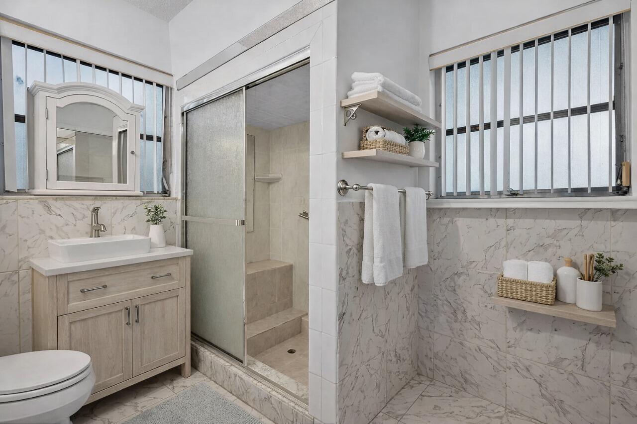 PALM BEACH LAKES SOUTH 2 - Residential