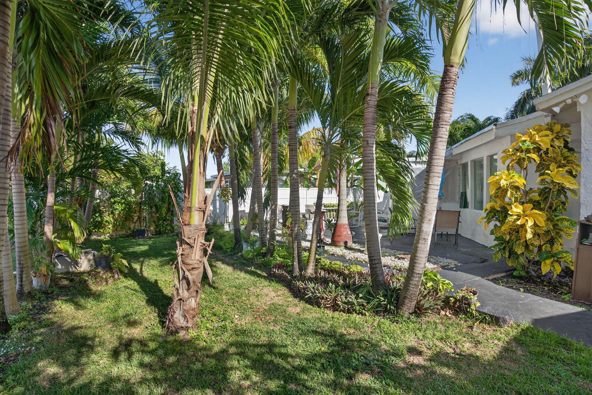 PALM BEACH LAKES SOUTH 2 - Residential