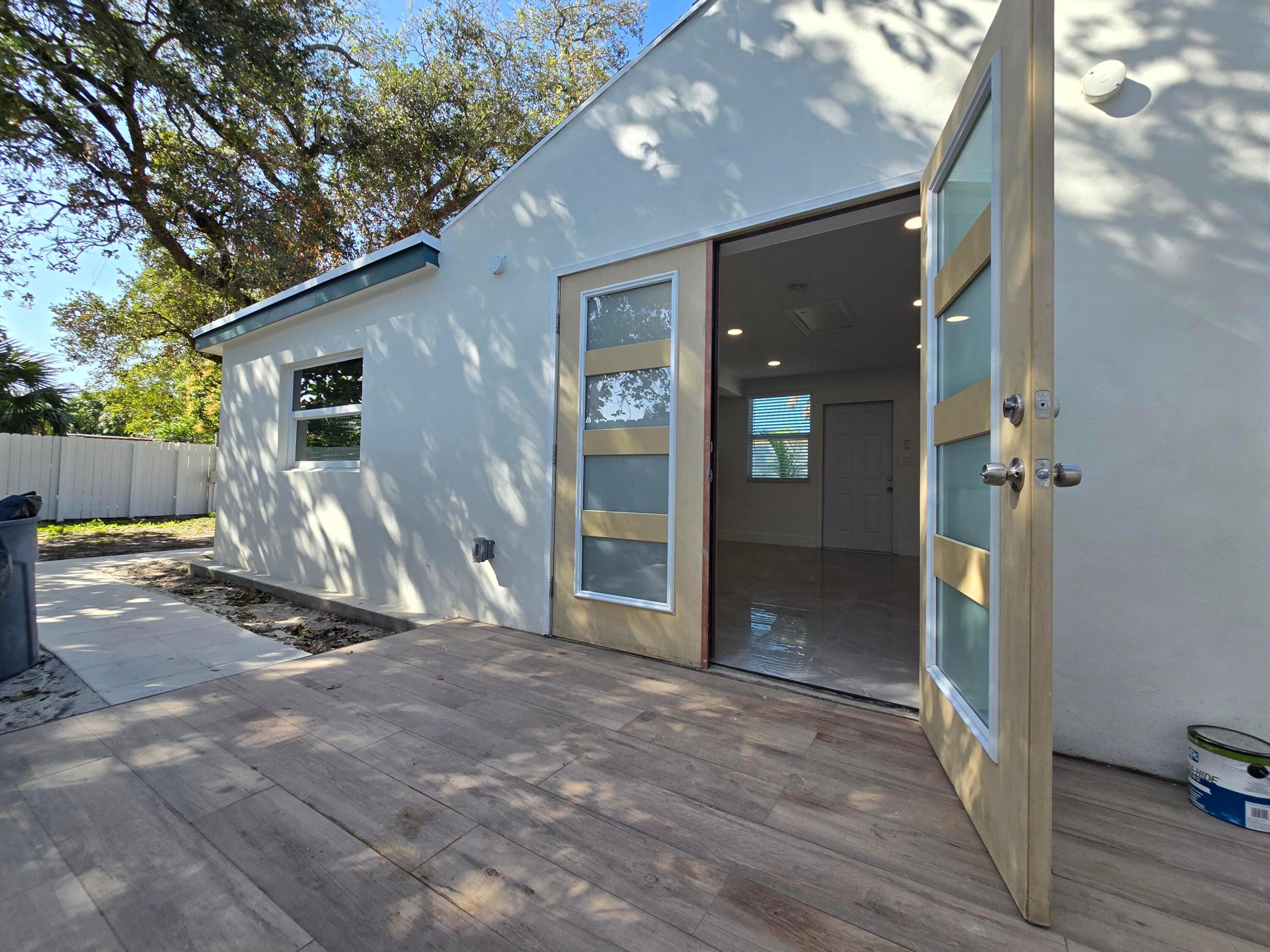 BROWARD HEIGHTS - Residential Lease