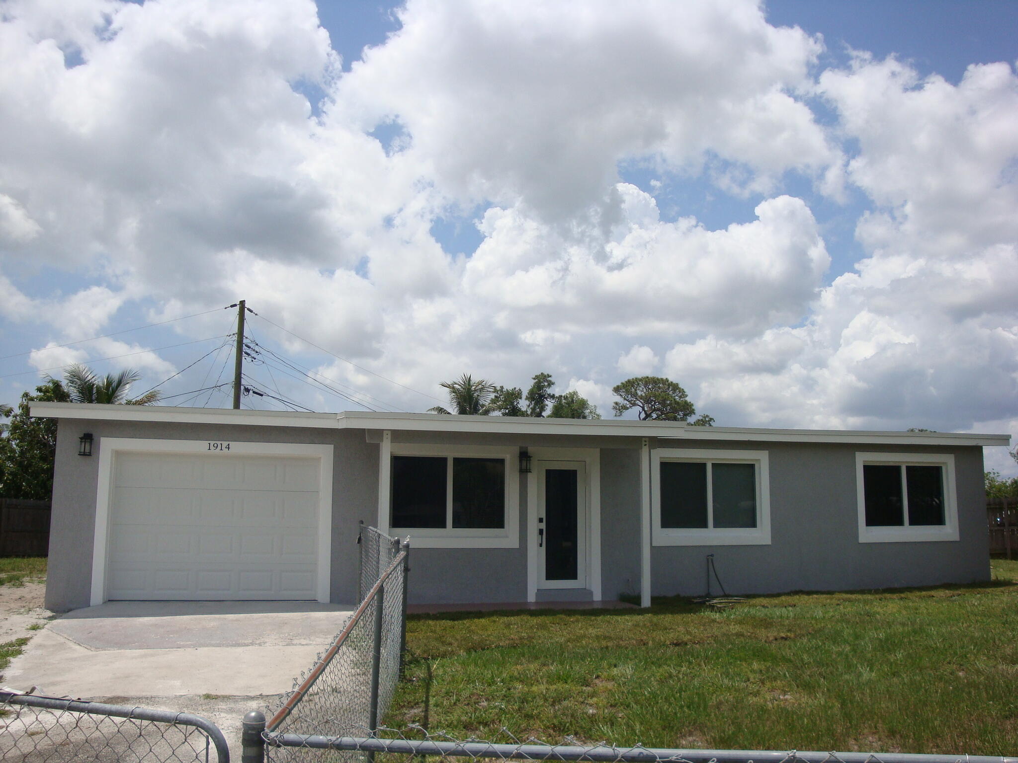 FOREST HILL VILLAGE 1 - Residential