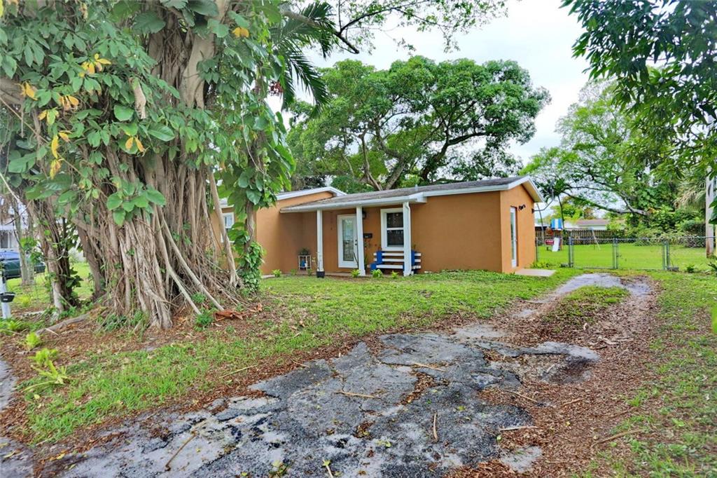 Sunrise Golf Village Sec - Residential