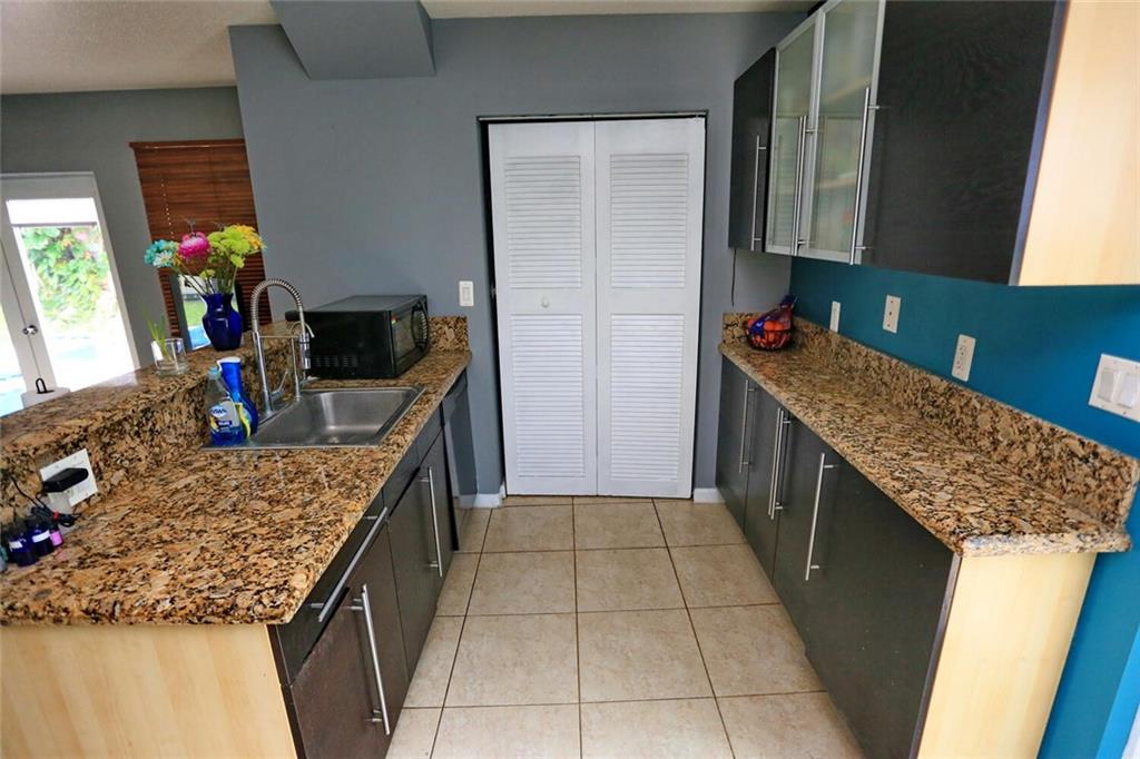 Sunrise Golf Village Sec - Residential
