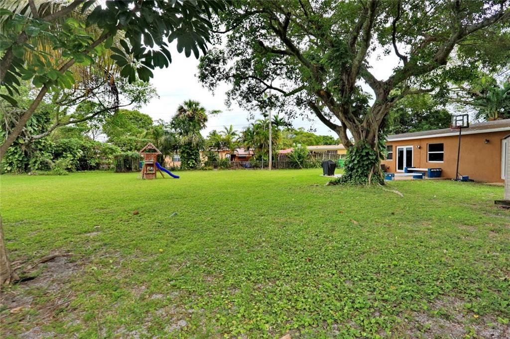 Sunrise Golf Village Sec - Residential