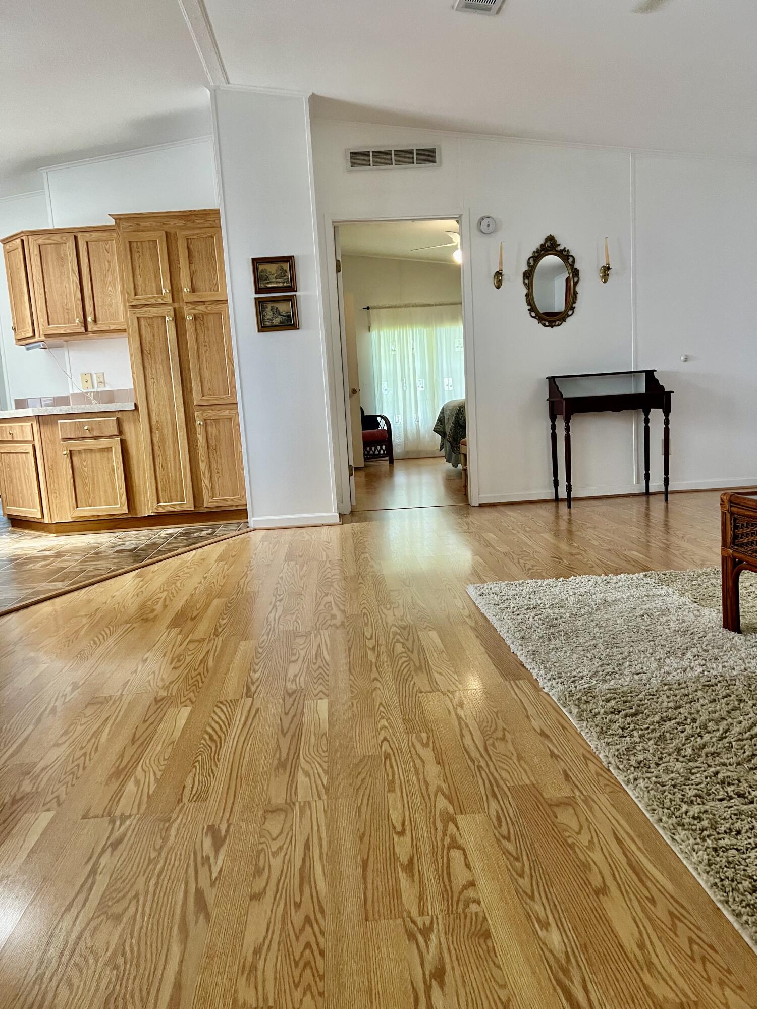 DEERFIELD LAKE - Residential