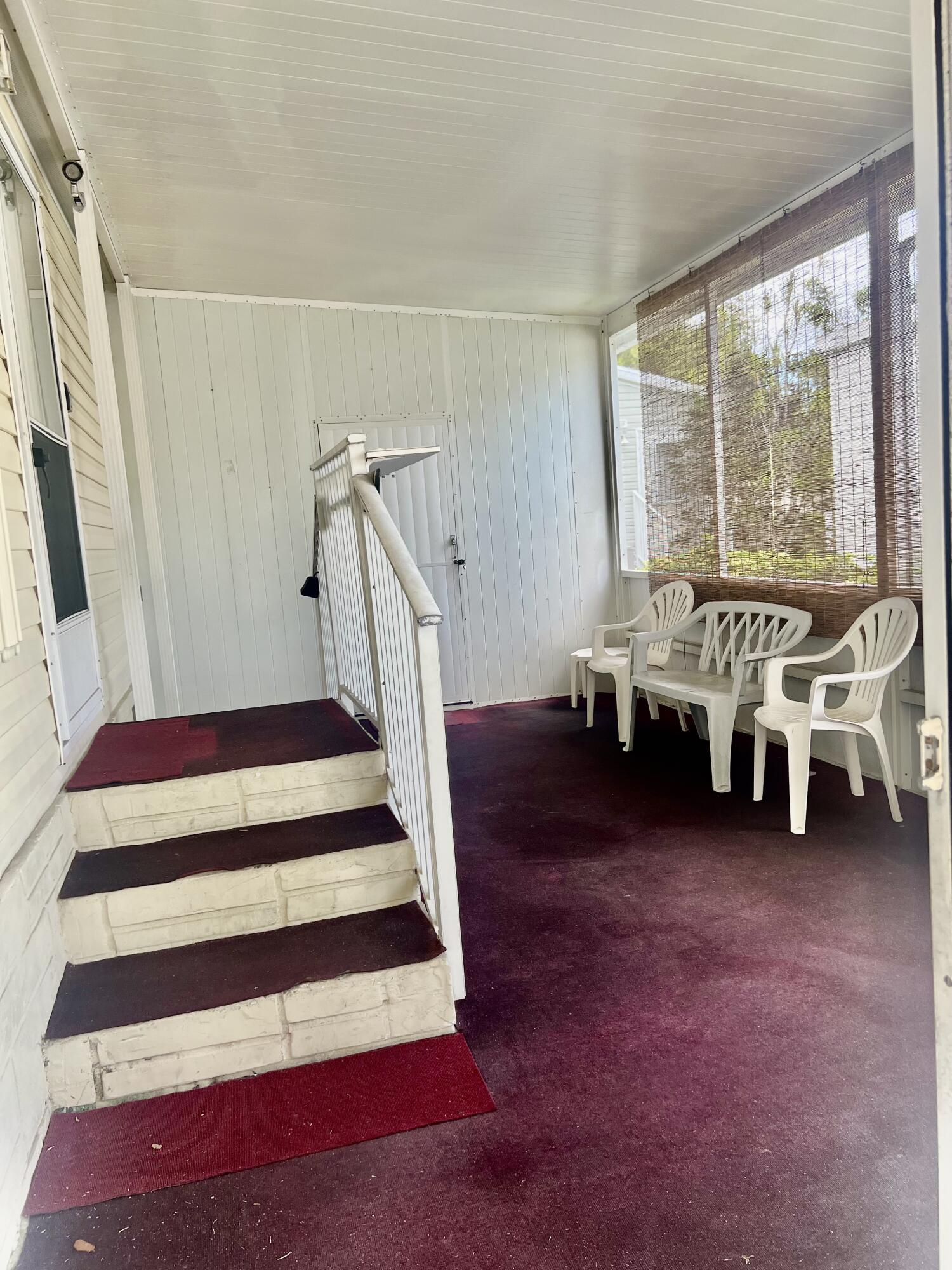 DEERFIELD LAKE - Residential