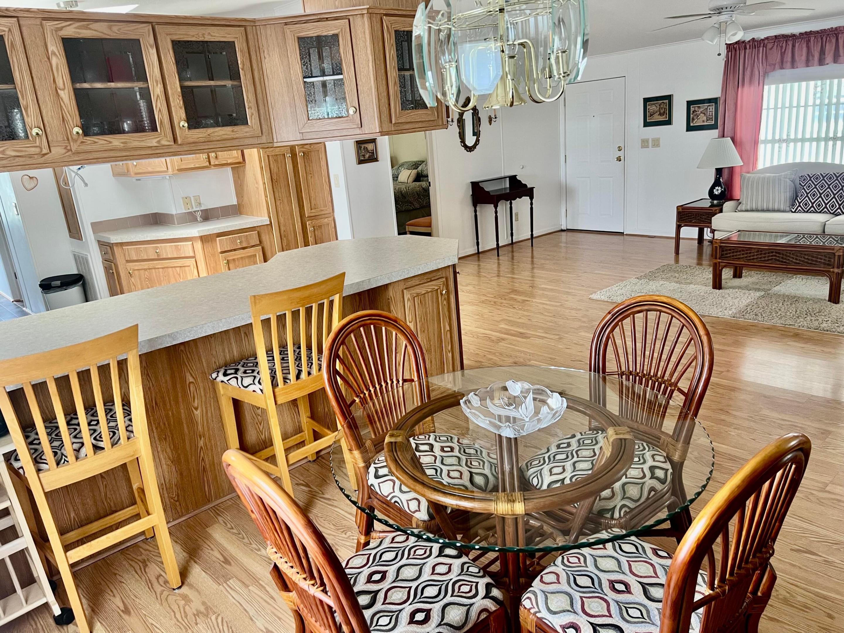 DEERFIELD LAKE - Residential
