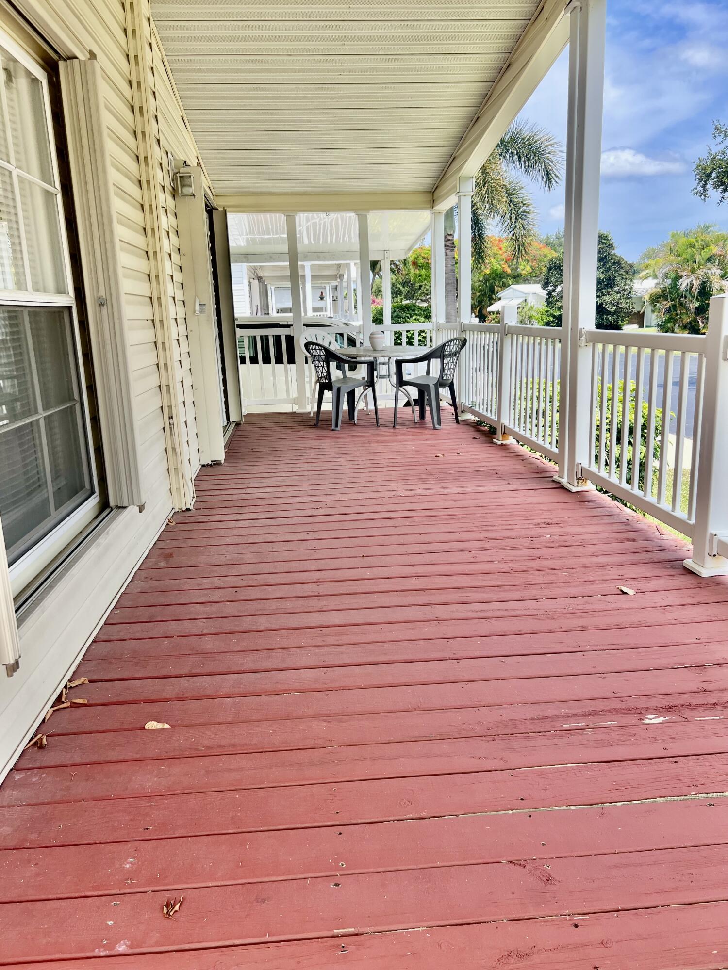 DEERFIELD LAKE - Residential