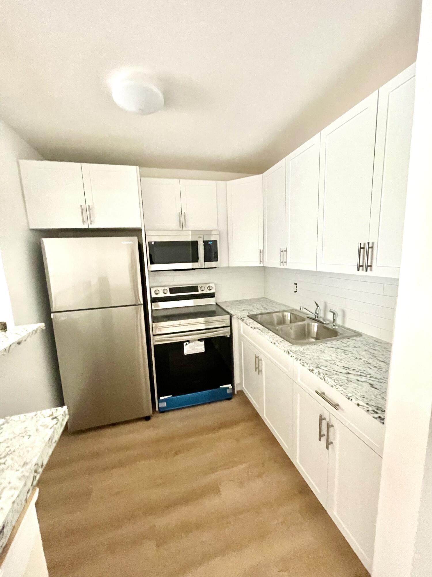 EASTHAMPTON CONDO - Residential