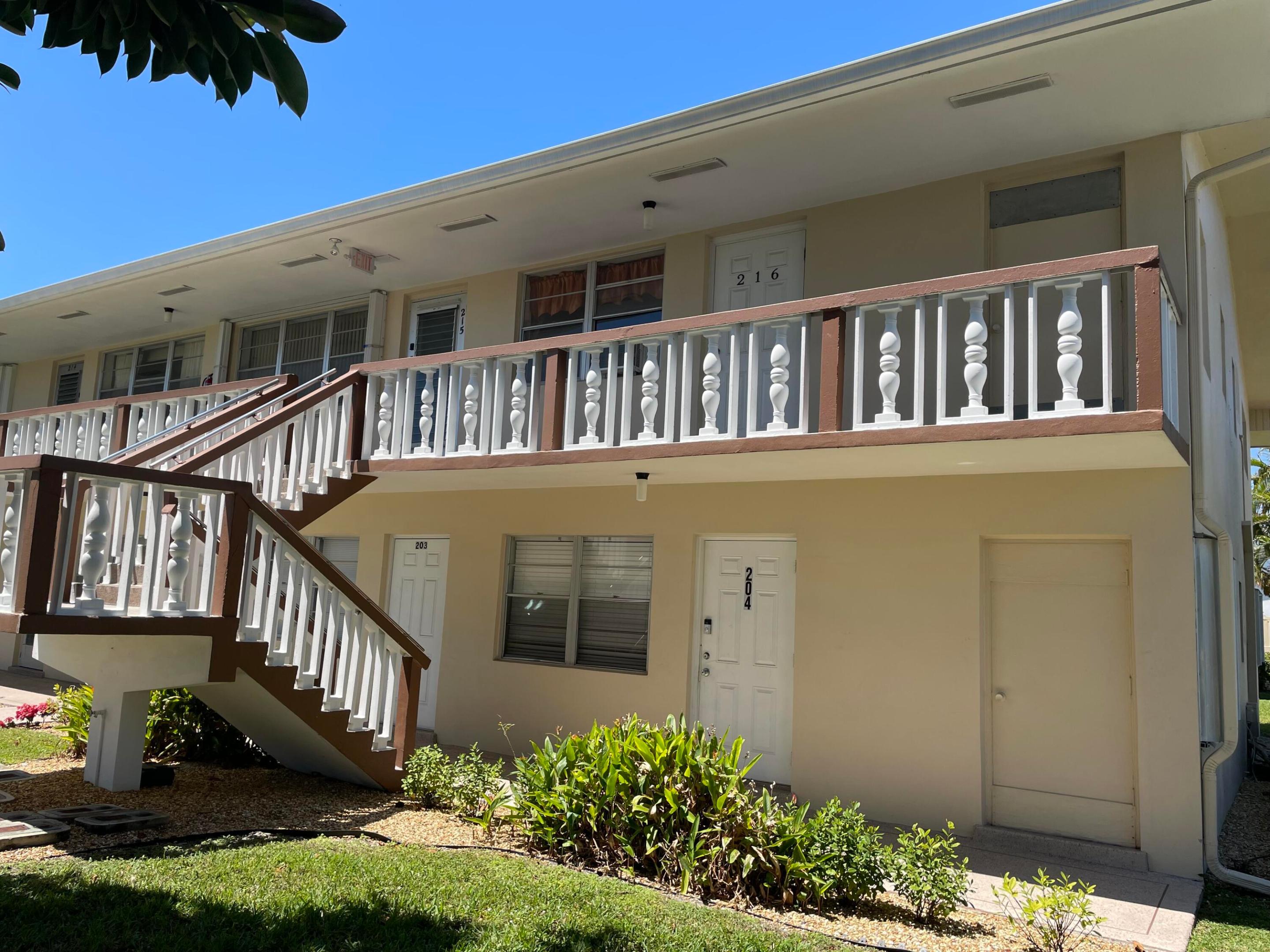 EASTHAMPTON CONDO - Residential