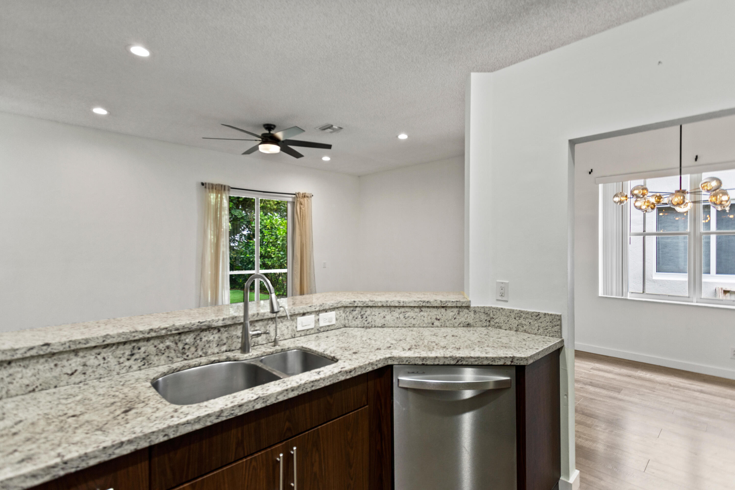 SAVANNA - Residential