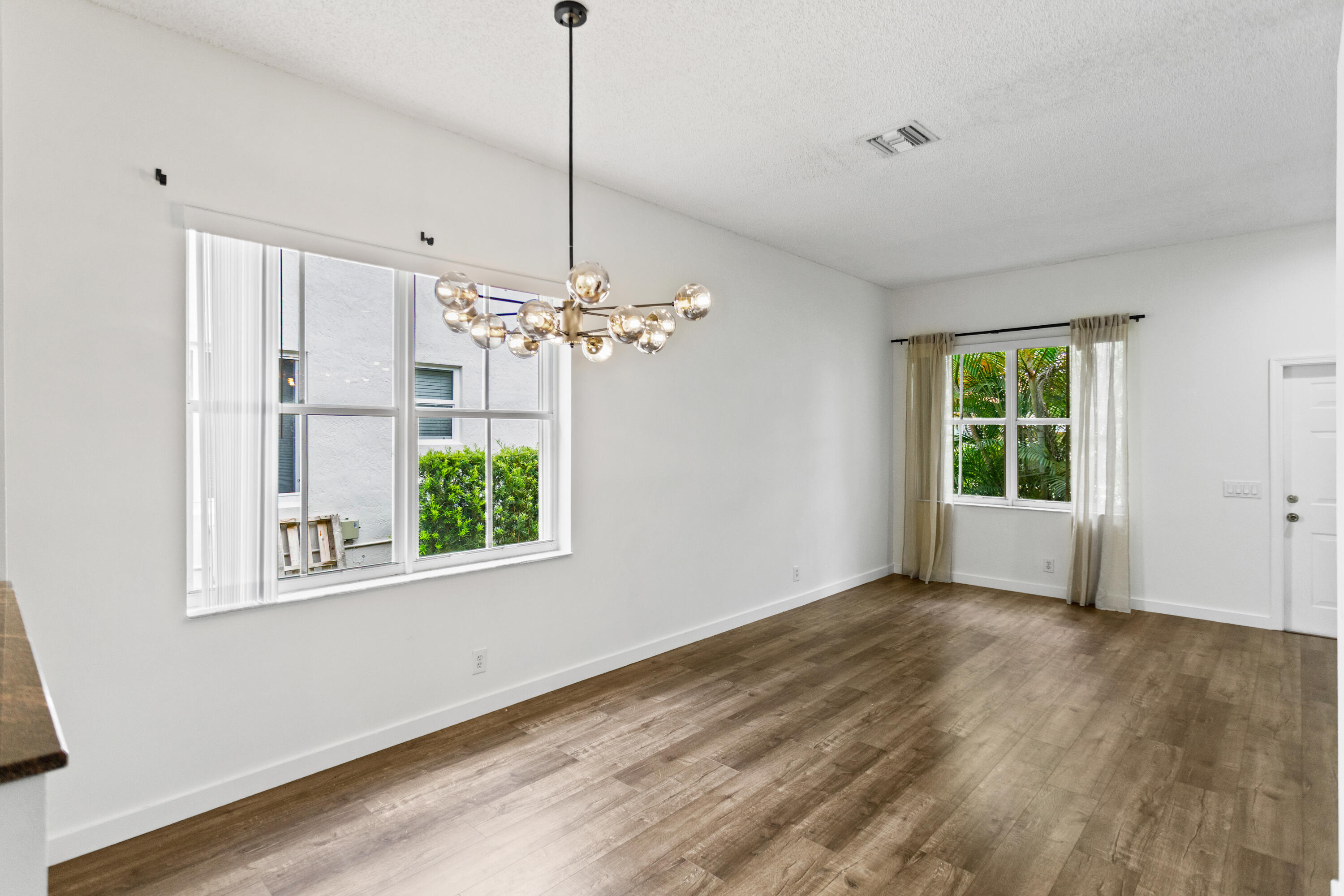 SAVANNA - Residential