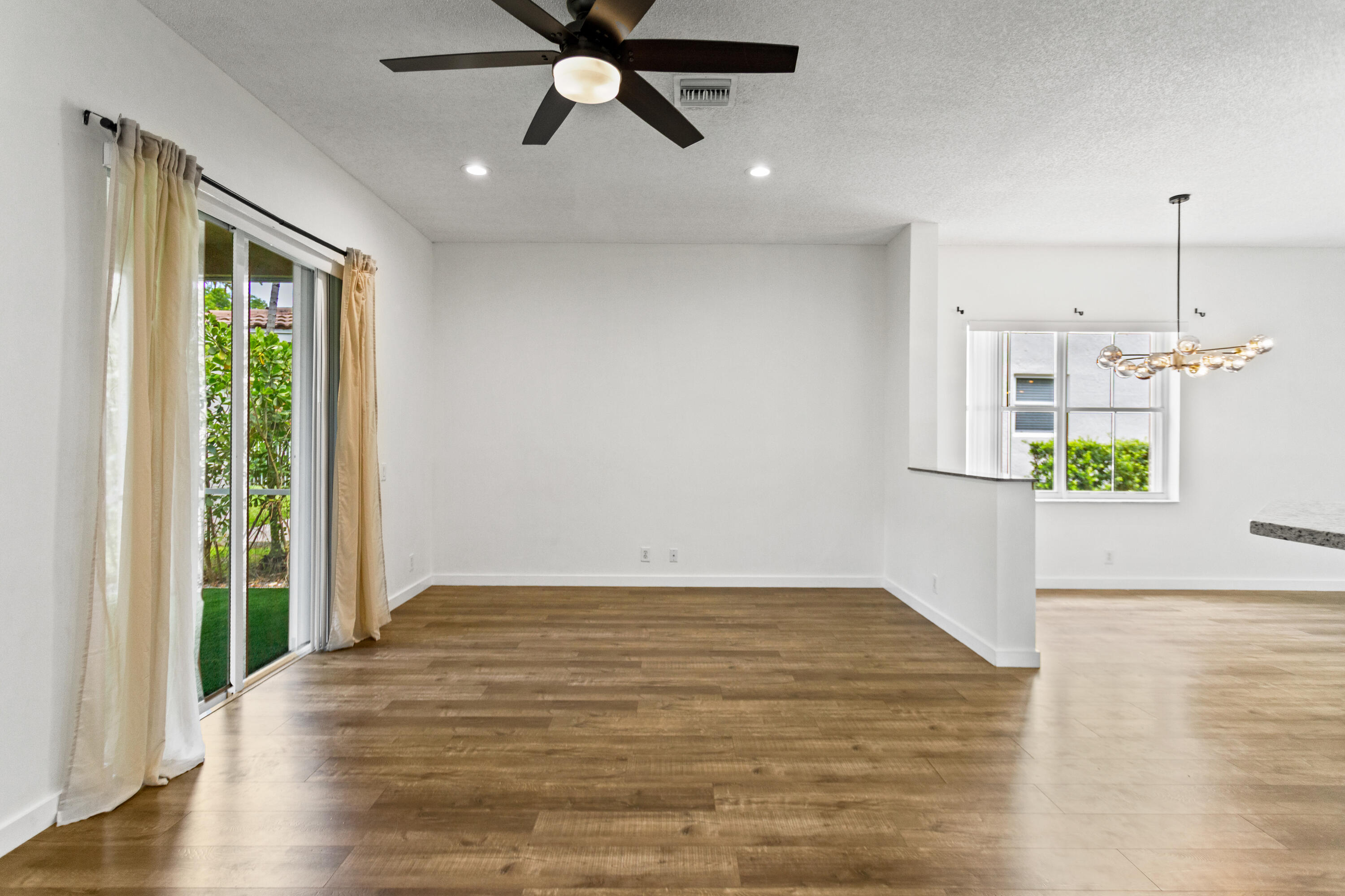 SAVANNA - Residential