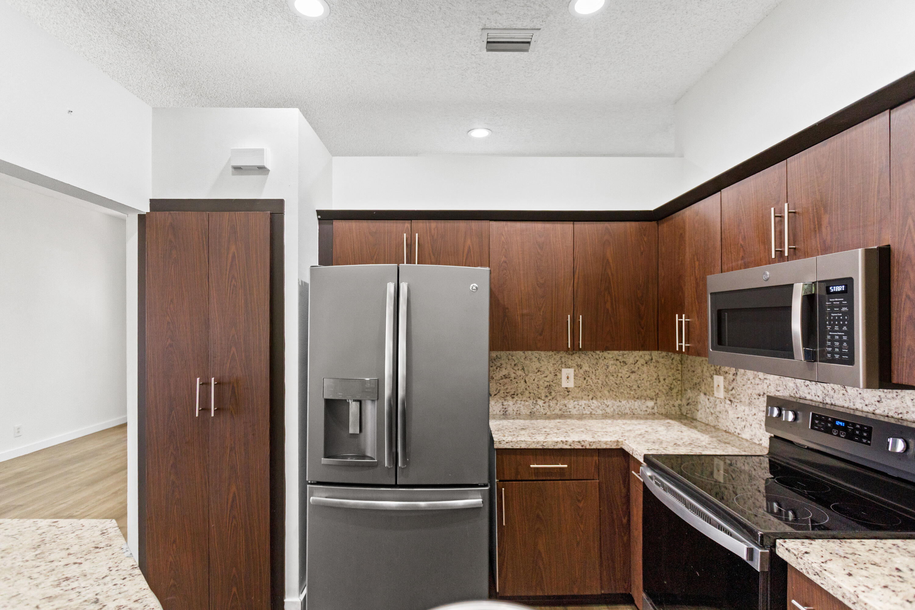 SAVANNA - Residential