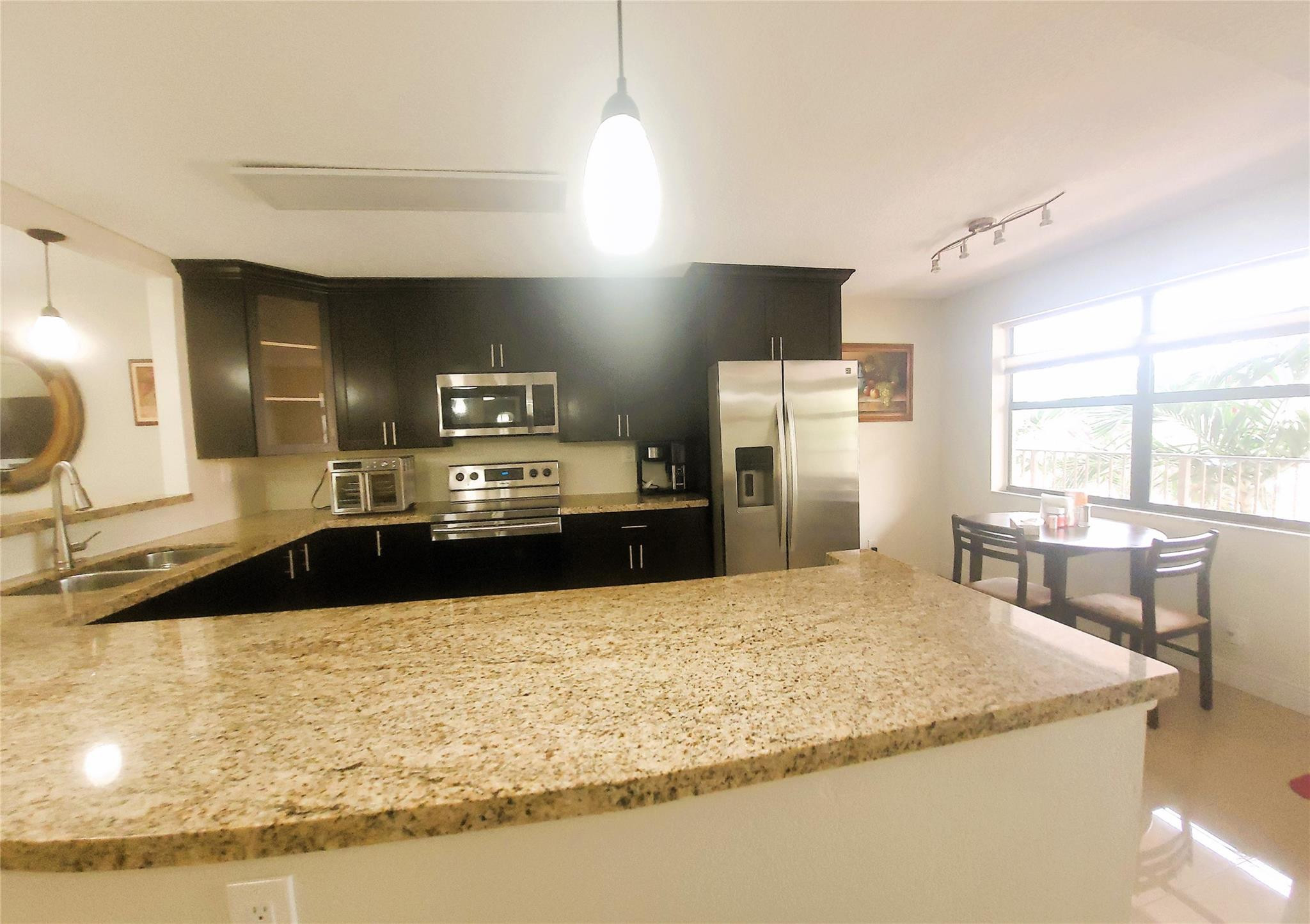 SUNRISE LAKES 4 - Residential