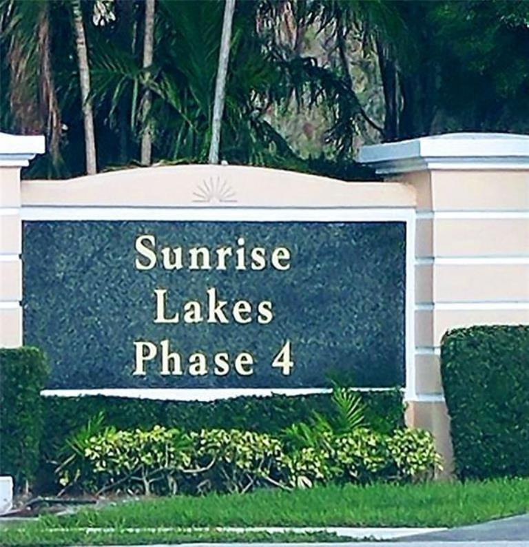 SUNRISE LAKES 4 - Residential