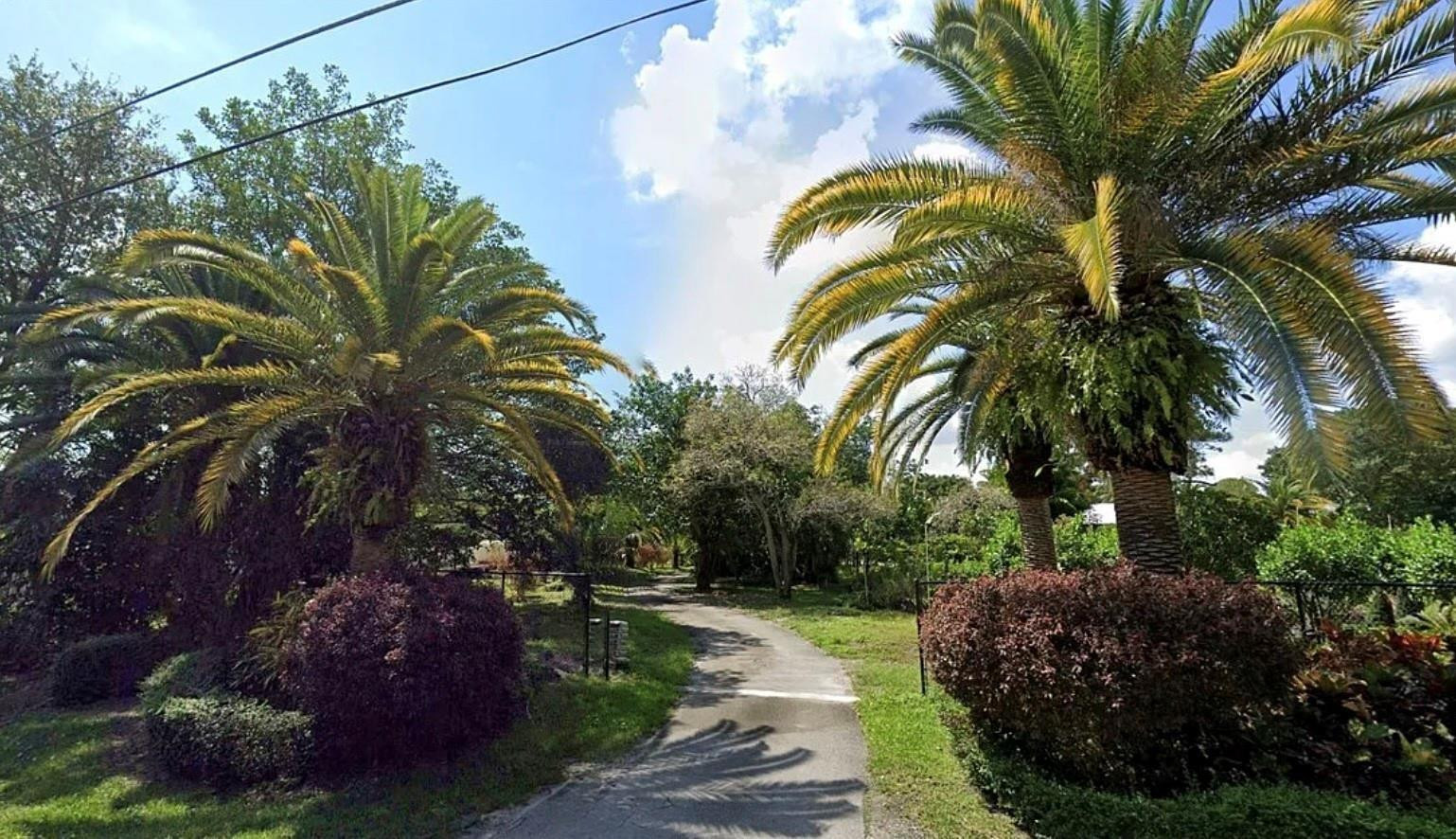PALM BEACH FARMS - Land